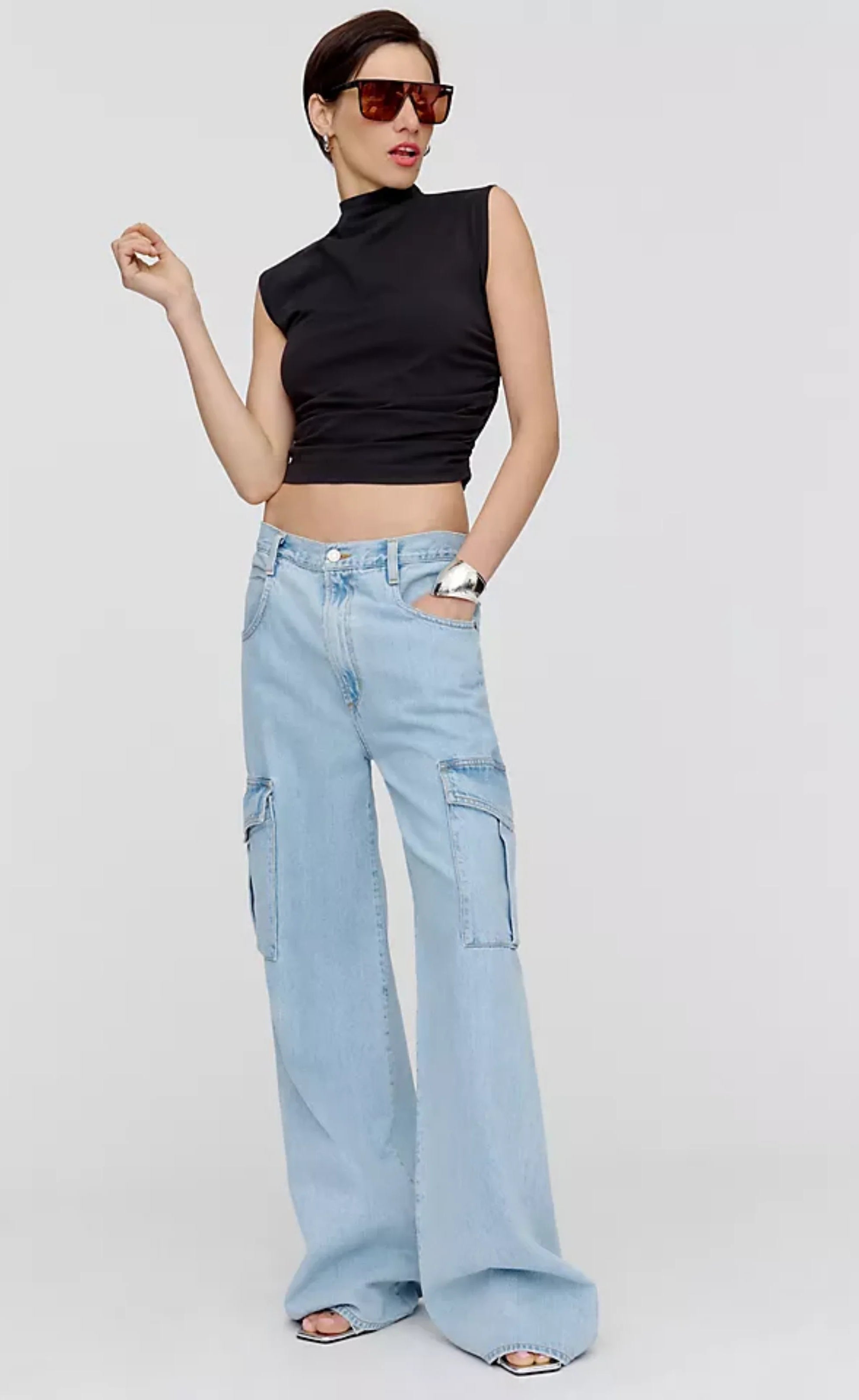 HM High-Rise Wide-Leg Cargo Jeans