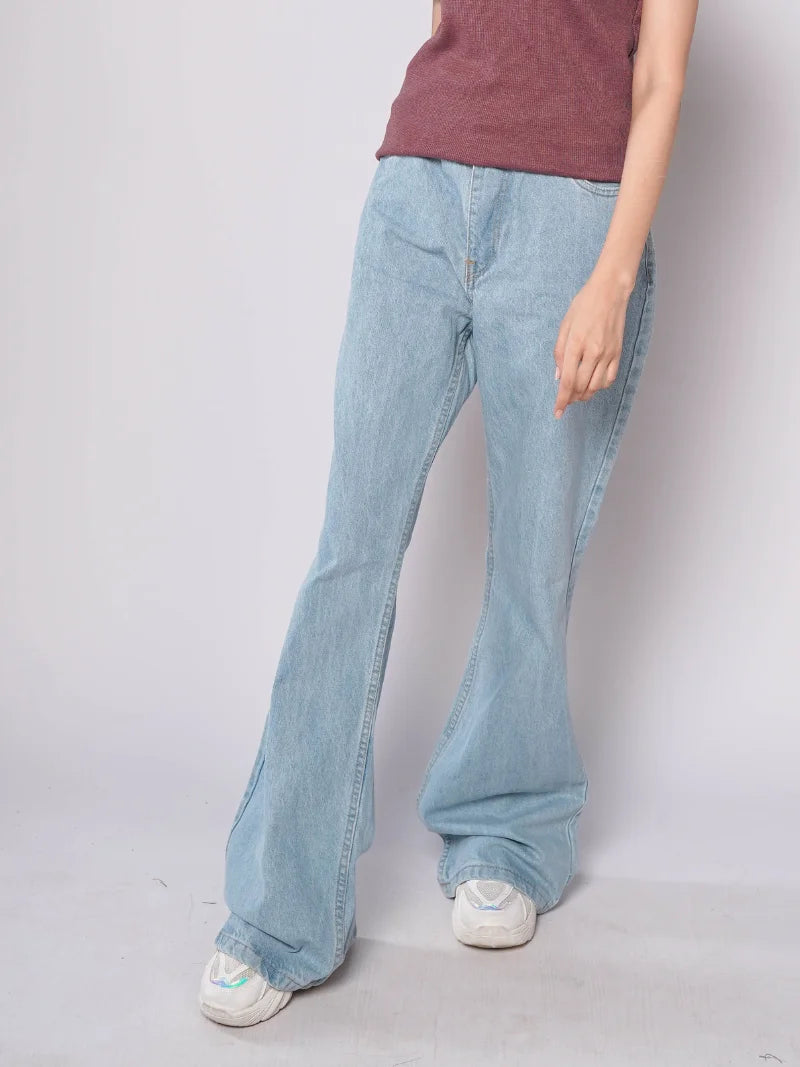 D600 - Light Stonewash High Waist Flared Jeans