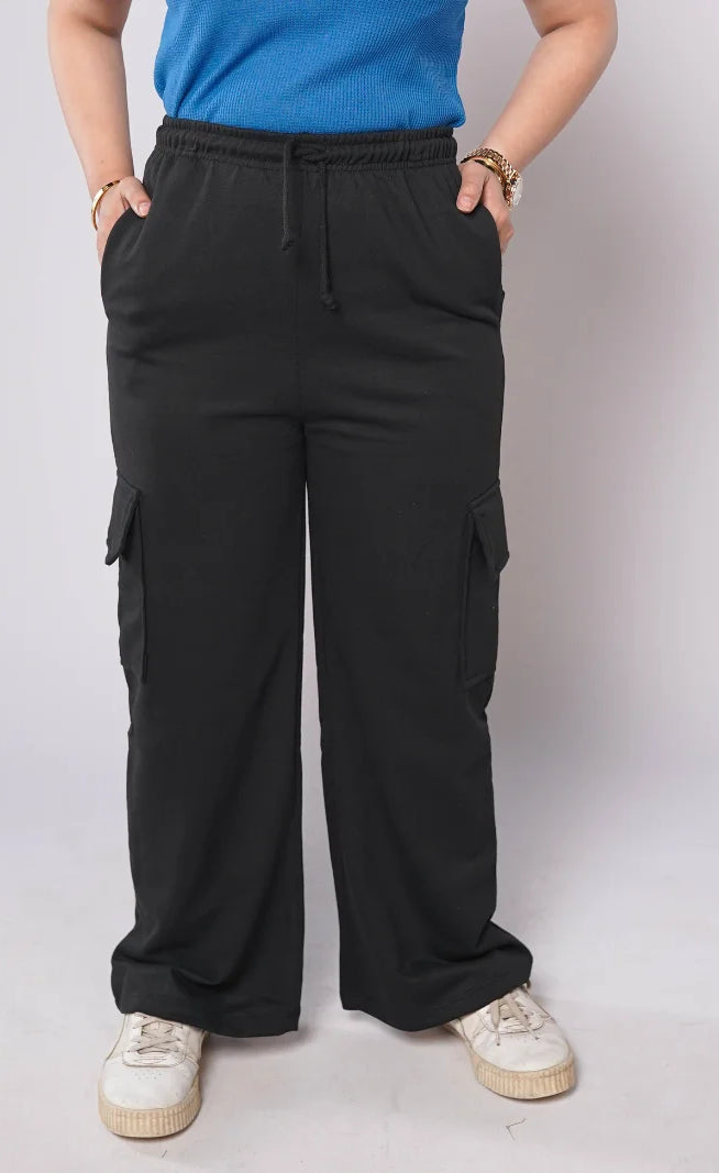 D600 - Black Wide Leg Cargo Trousers