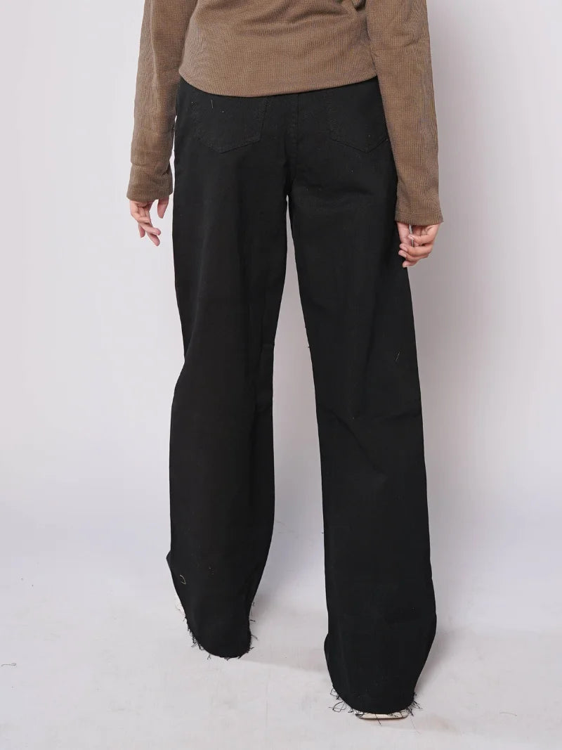 D600 - High Rise Frayed Hem Wide Leg Jeans