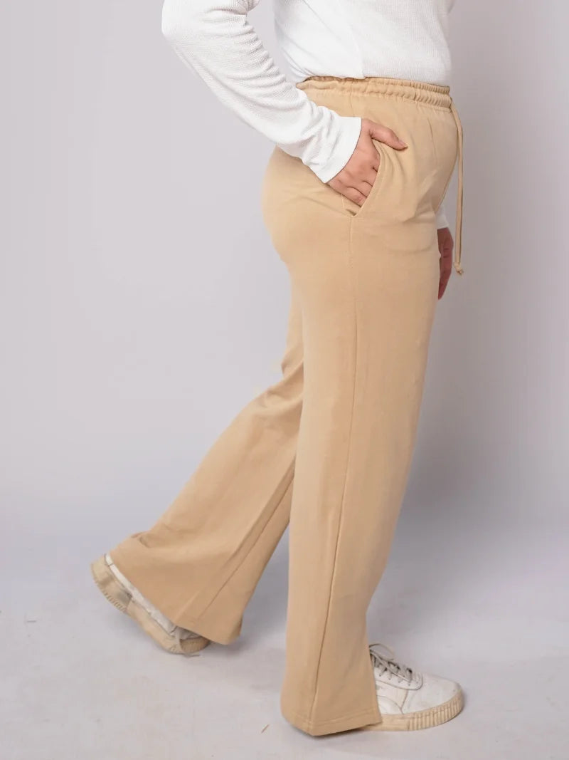 D600 - Beige Wide Leg Slit Trousers