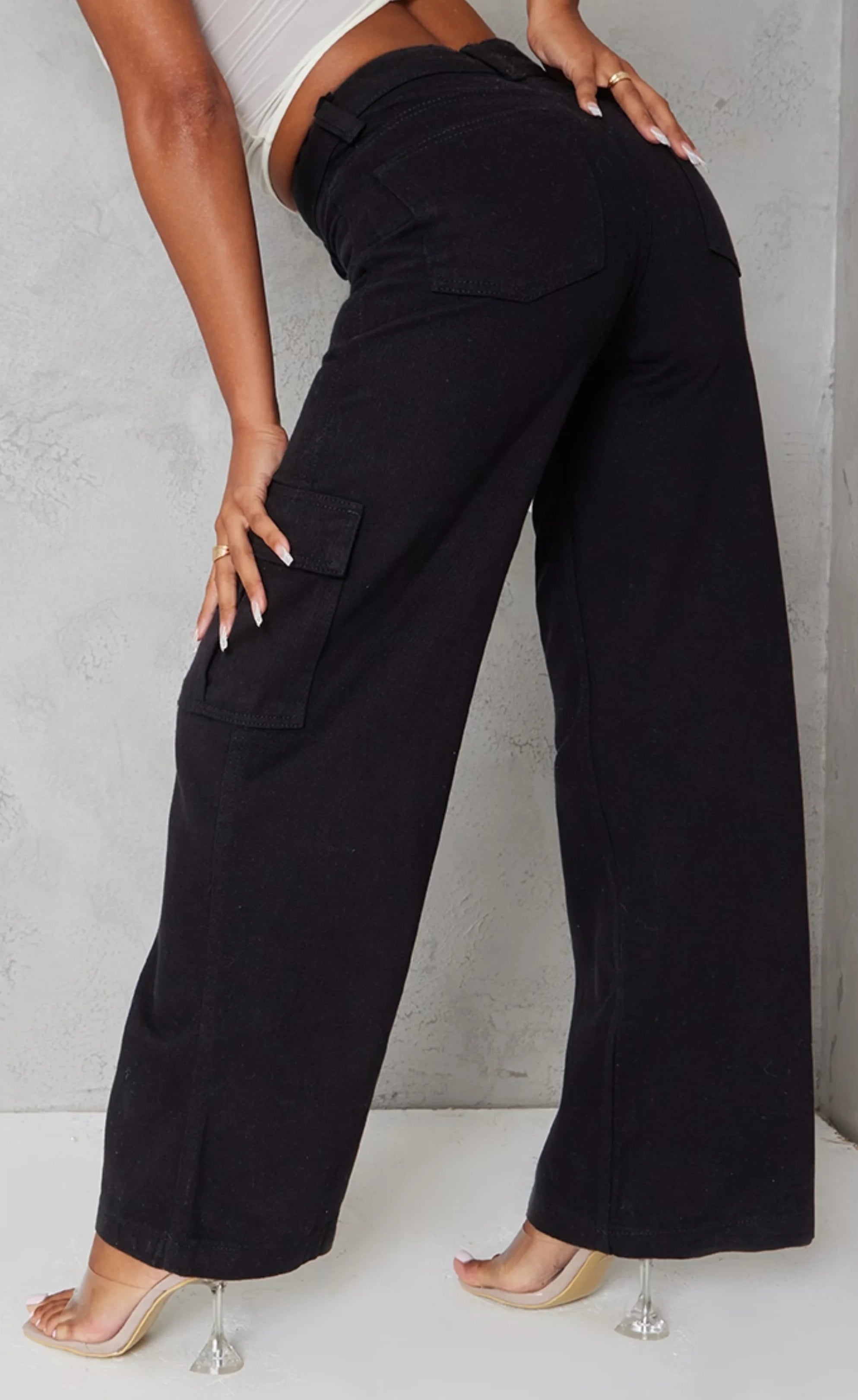 PURE BLACK WIDE LEG CARGO JEANS