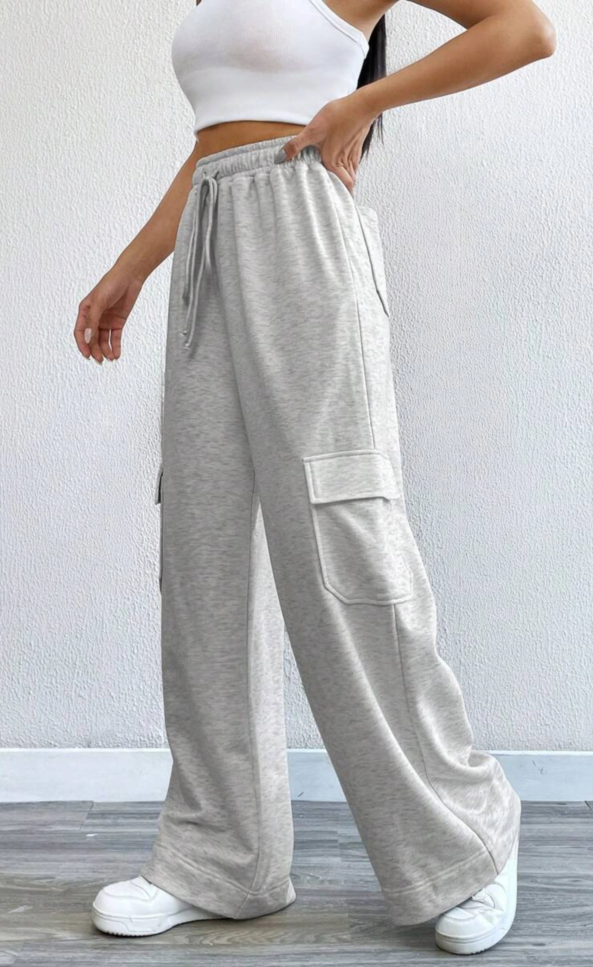 PULL&BEAR HIGH WAISTED CARGO SWEATPANT