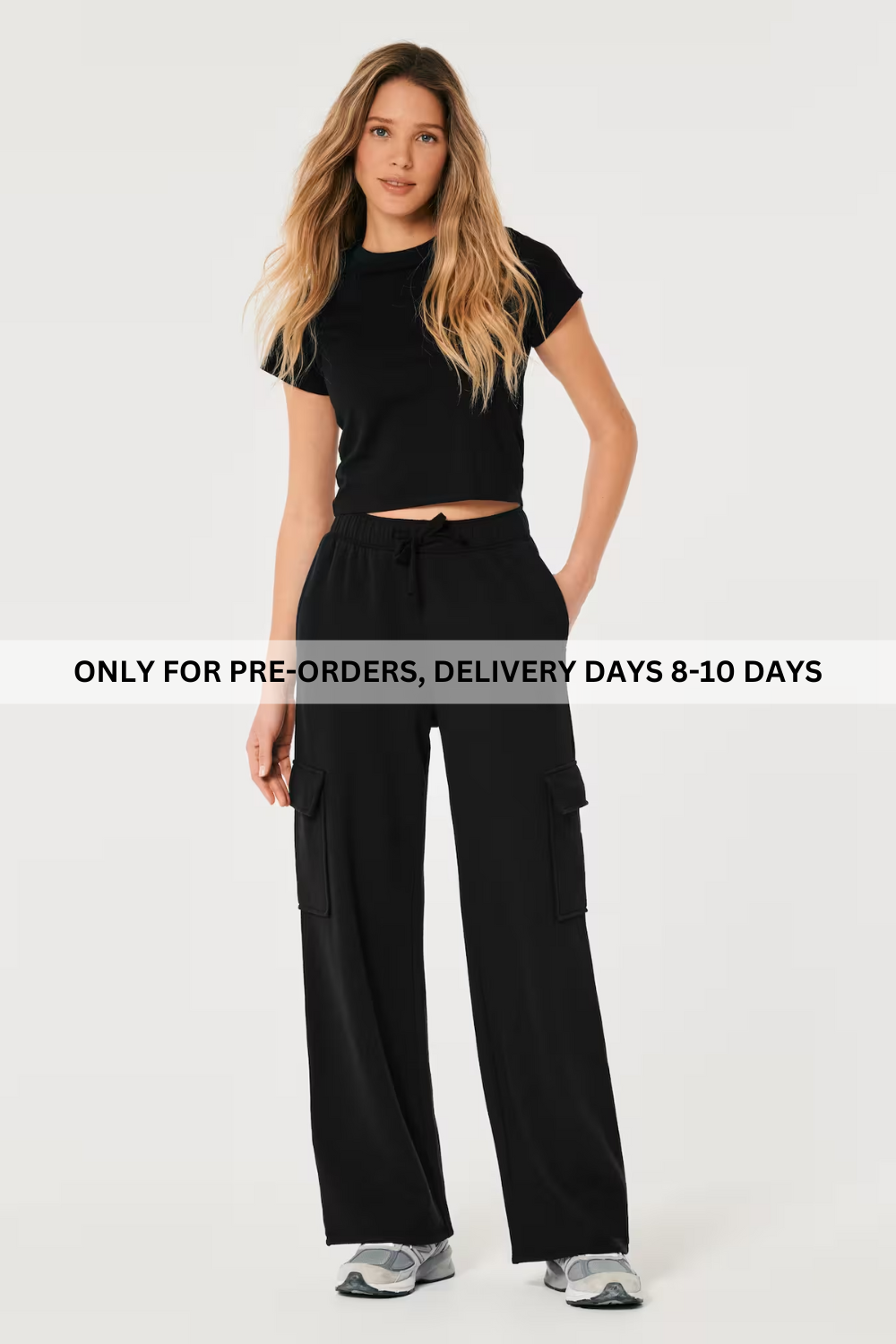 ZARA PURE BLACK HIGH WAISTED CARGO SWEATPANT