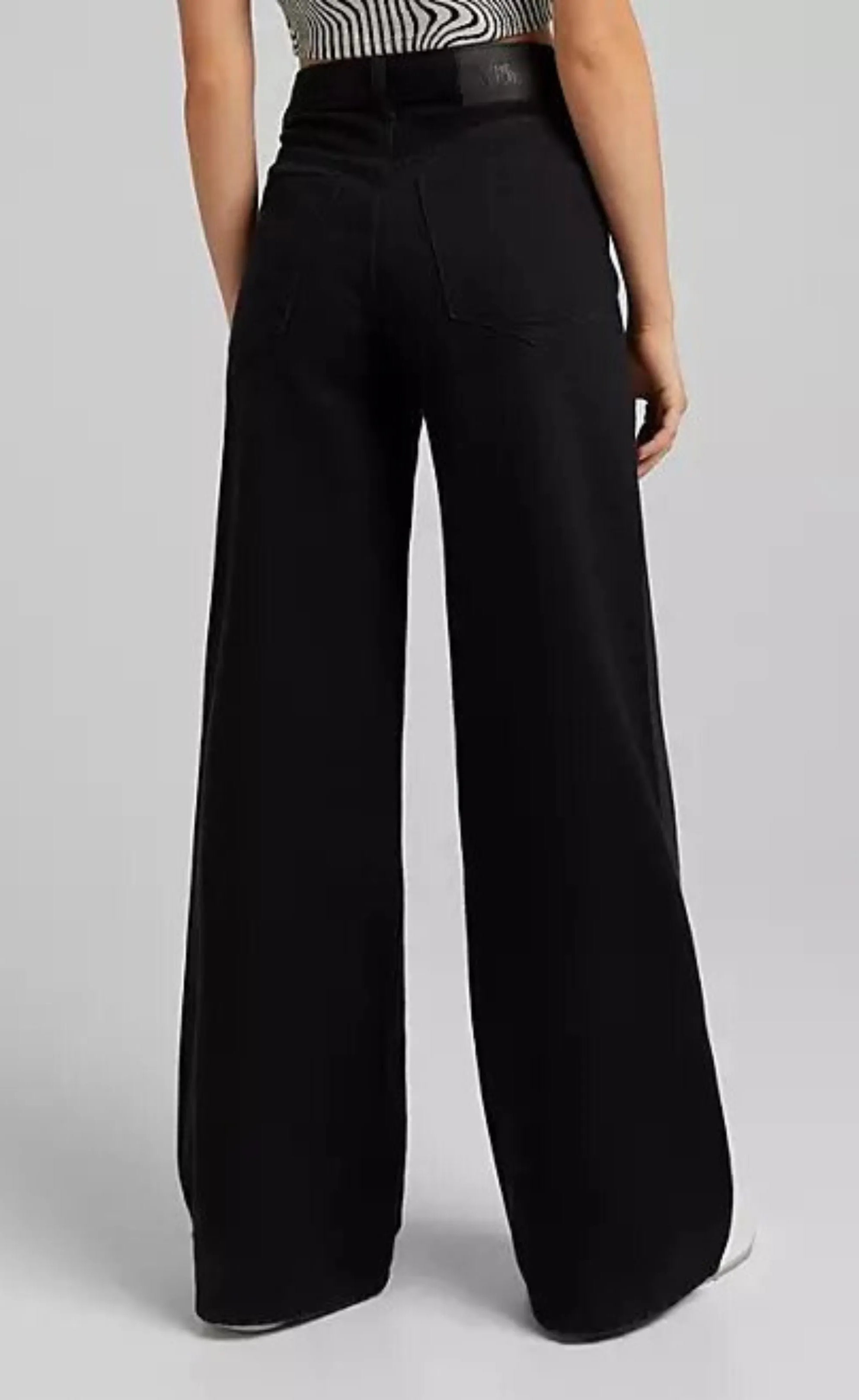 Bershka 90s super wide leg jeans in black