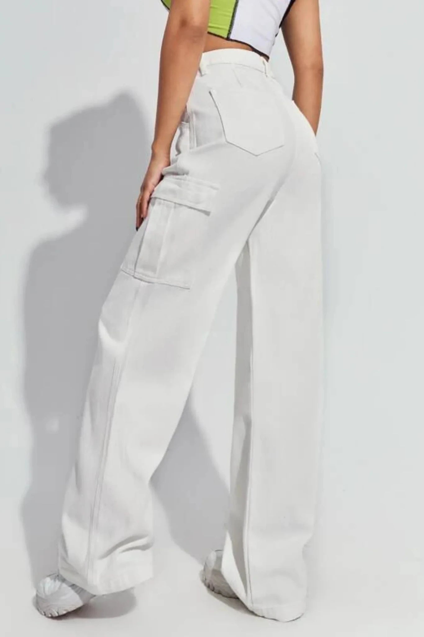 White Cargo High-Waist Wide-Leg Jeans (MINOR FAULT)