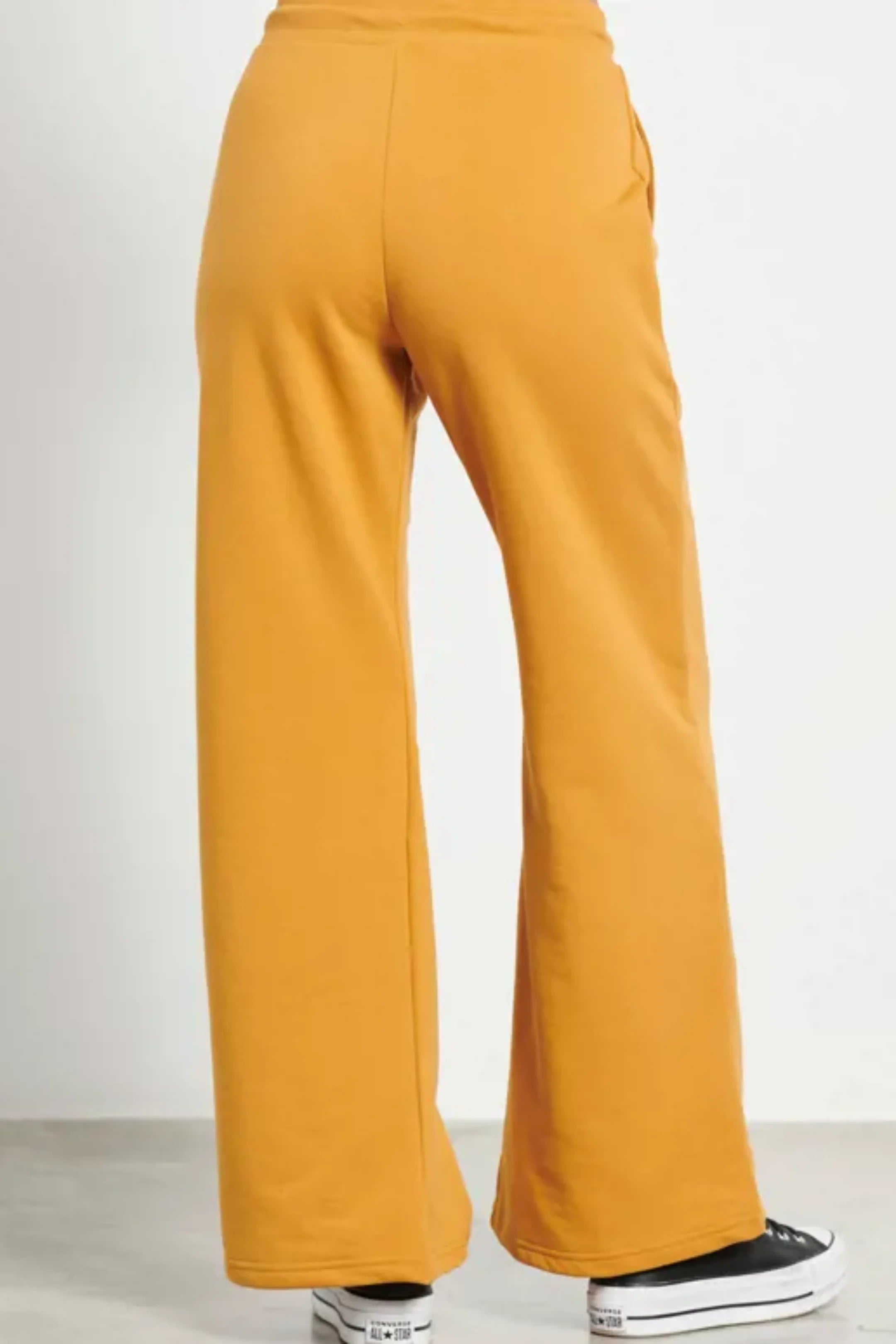 Wide Leg High-Waist Sweatpant