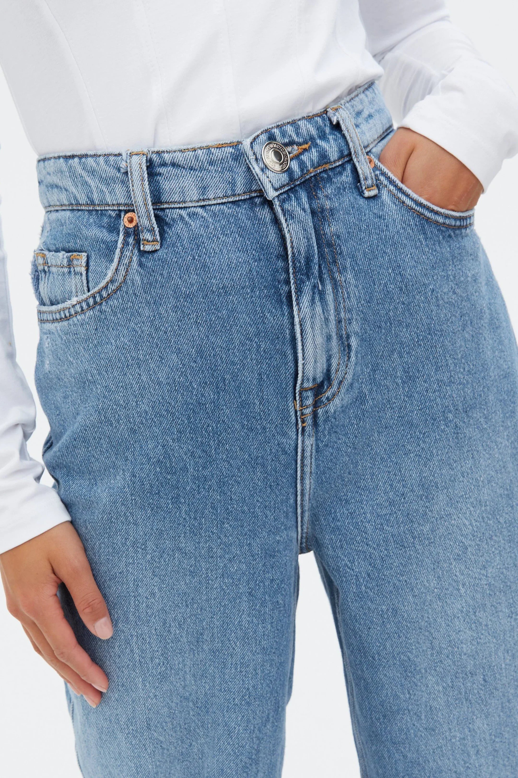 High Waisted Wide Leg Jeans (MINOR FAULT)