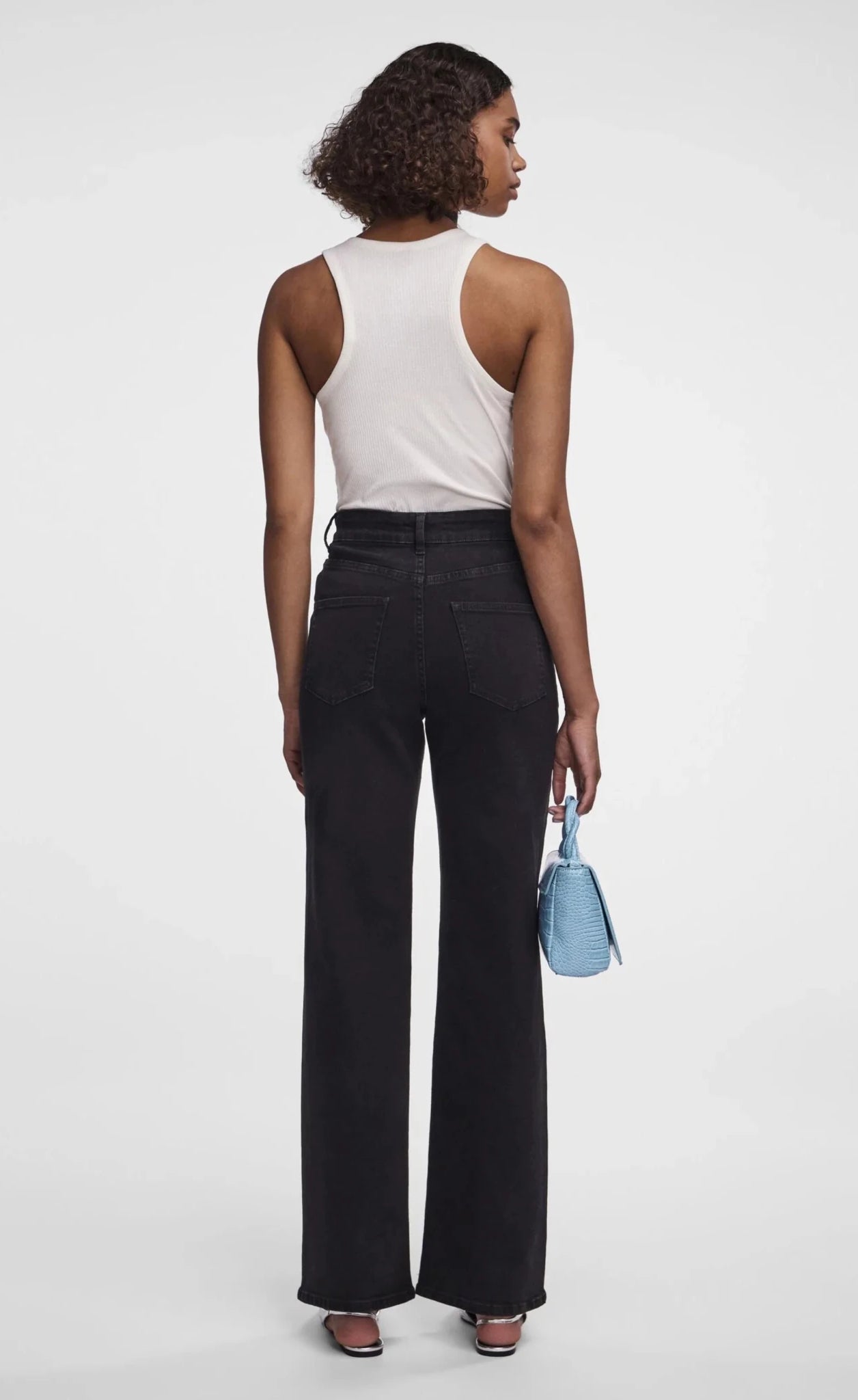 Embellished Wide-Leg High Waisted Jeans