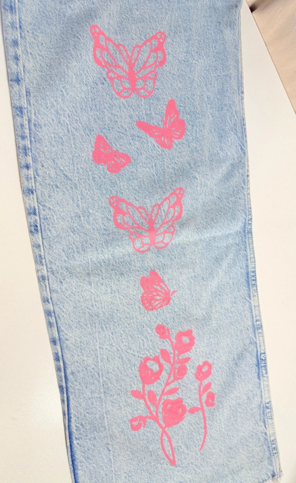 ZARA Wide-Leg Frayed Hem Jeans - Butterfly Print - Light Blue