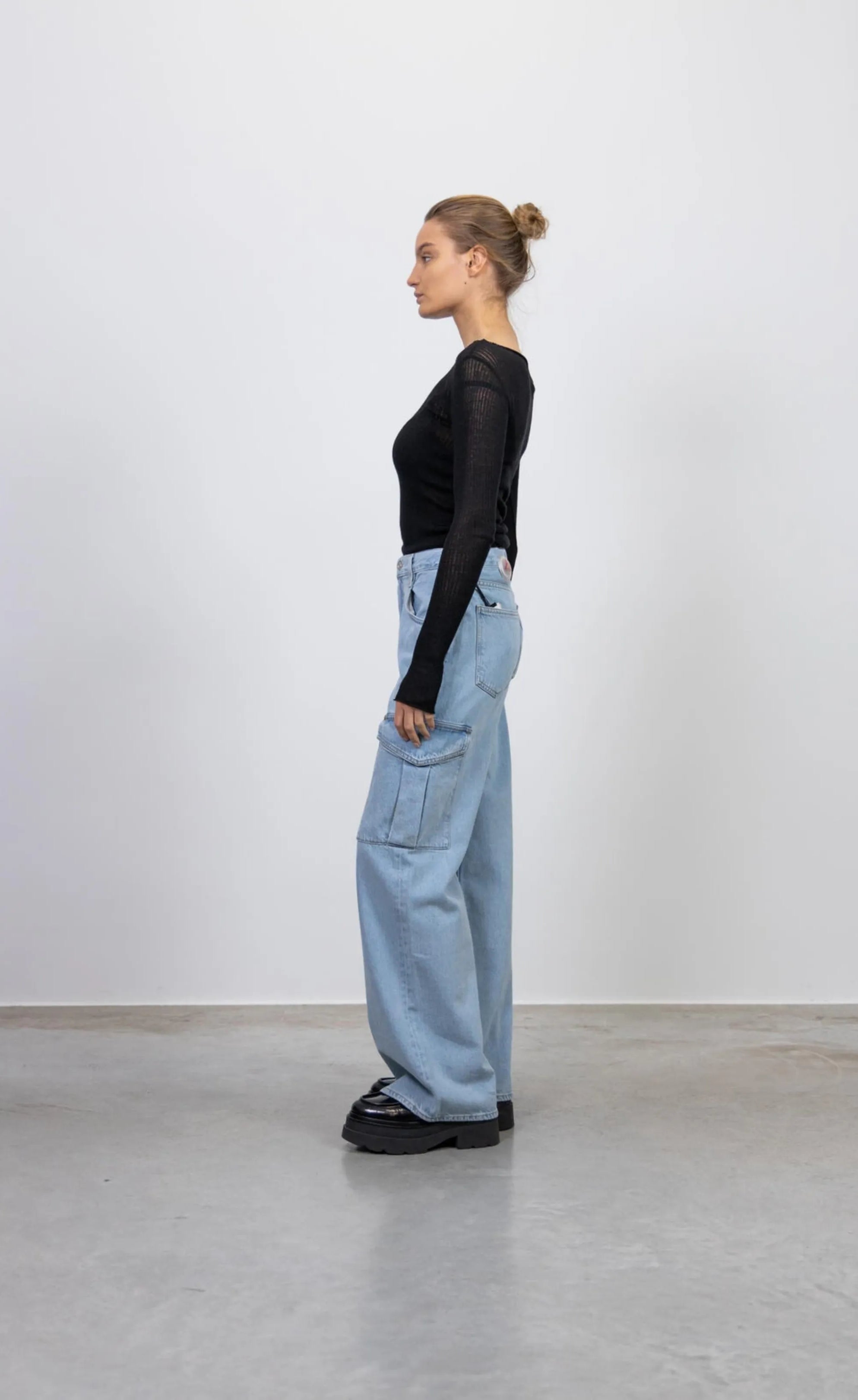 HM Cargo High-Waist Wide-Leg Jeans