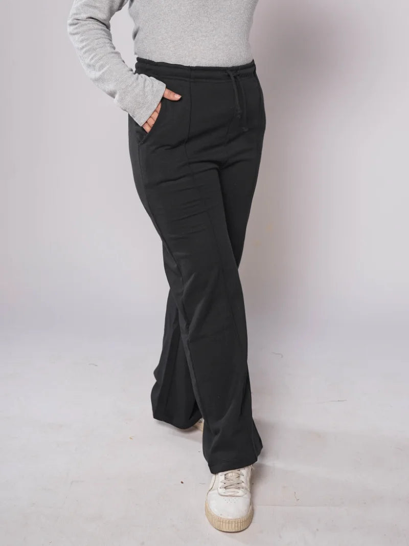 D600 - Black Wide Leg Seam Trousers