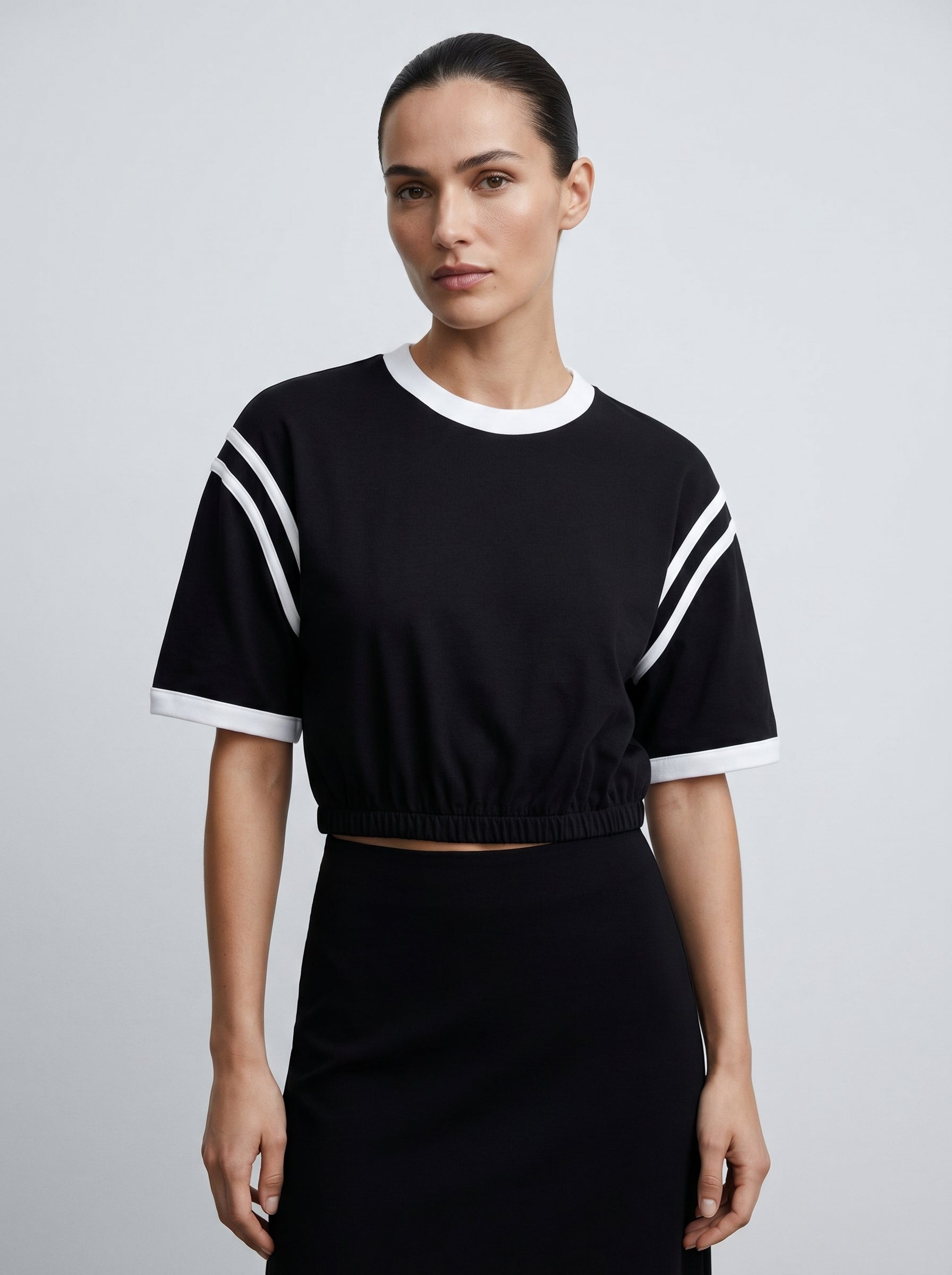 Contrast Stripe Cropped Tee | Black
