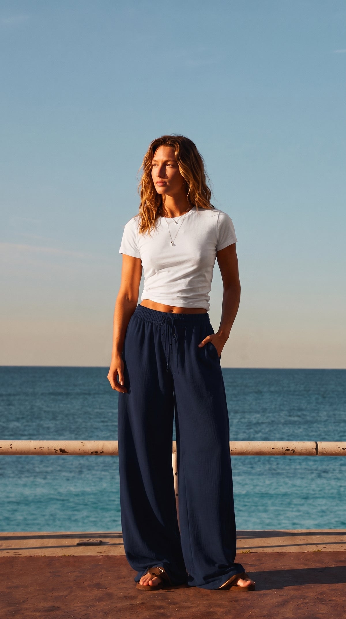 WIDE LEG TROUSER