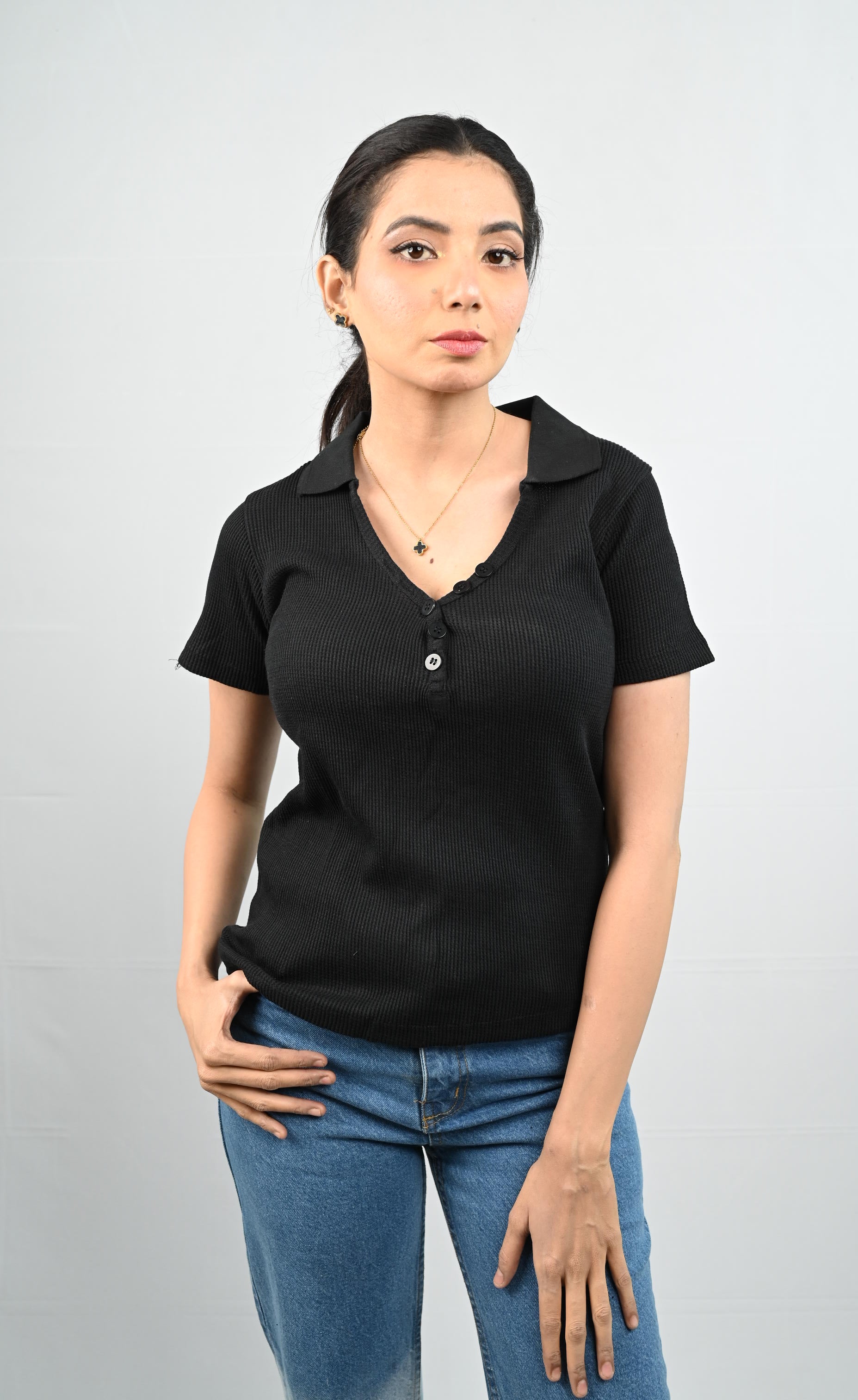 Low-Cut Button Ribbed Knit Polo - Black (Short Sleeves)