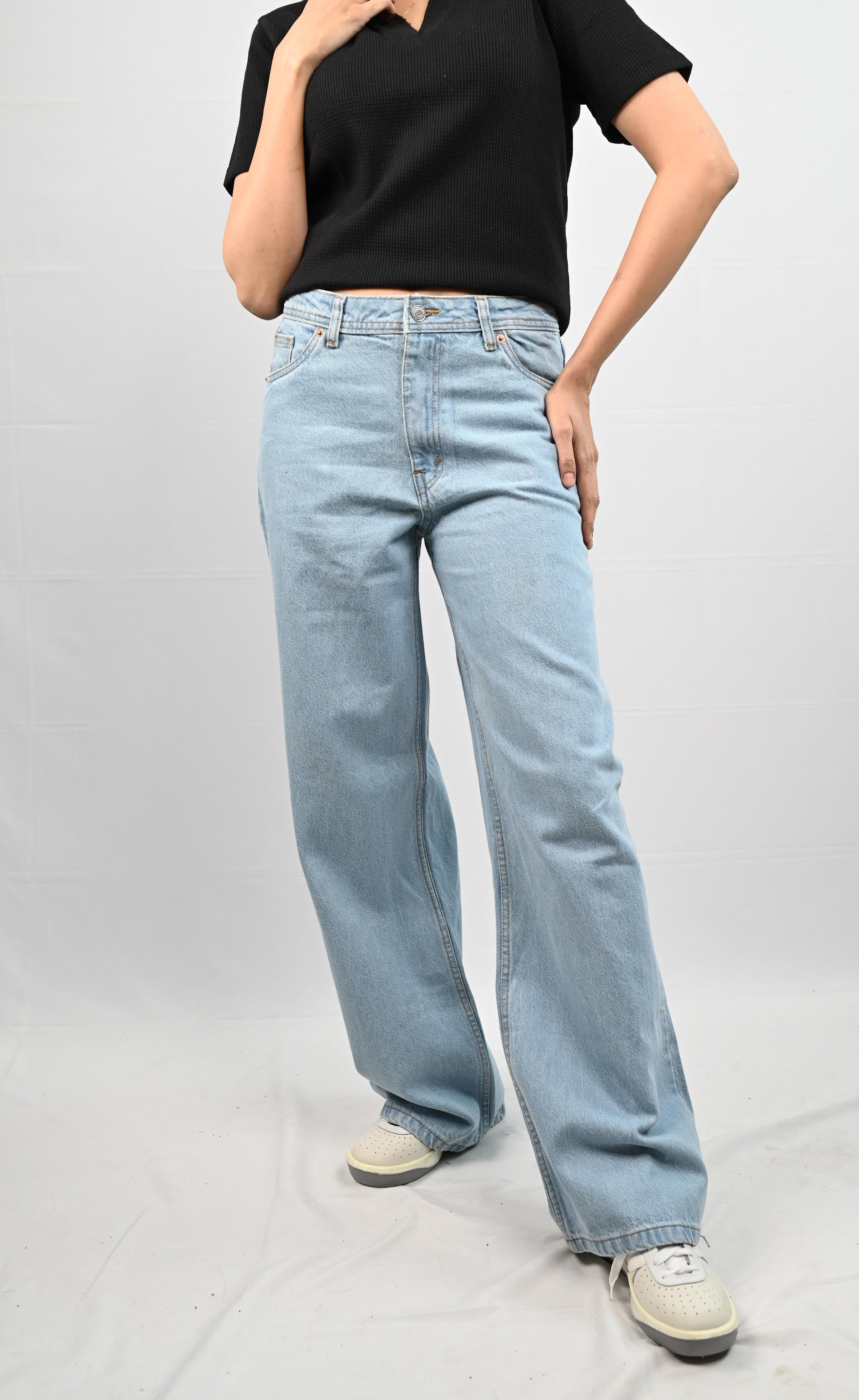 D600 High-Waisted Wide-Leg Jeans | Light Blue