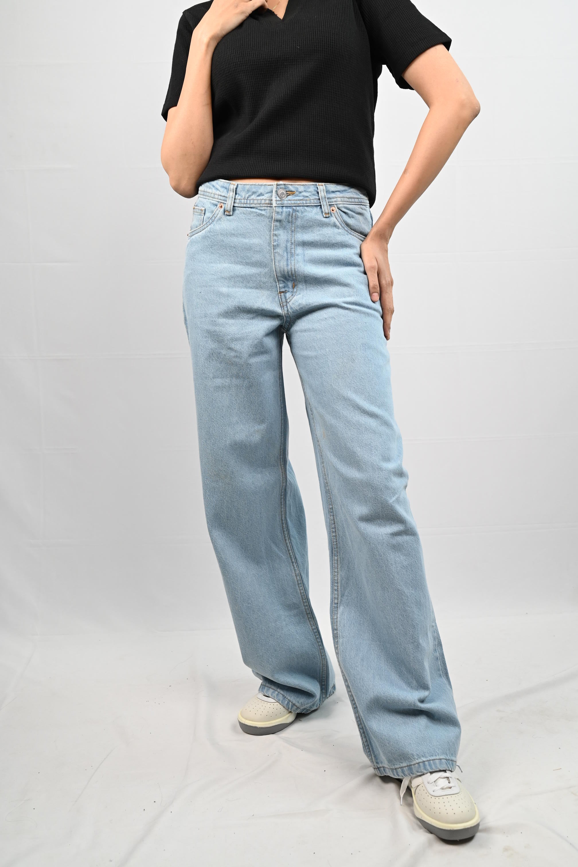 D600 High-Waisted Wide-Leg Jeans | Light Blue