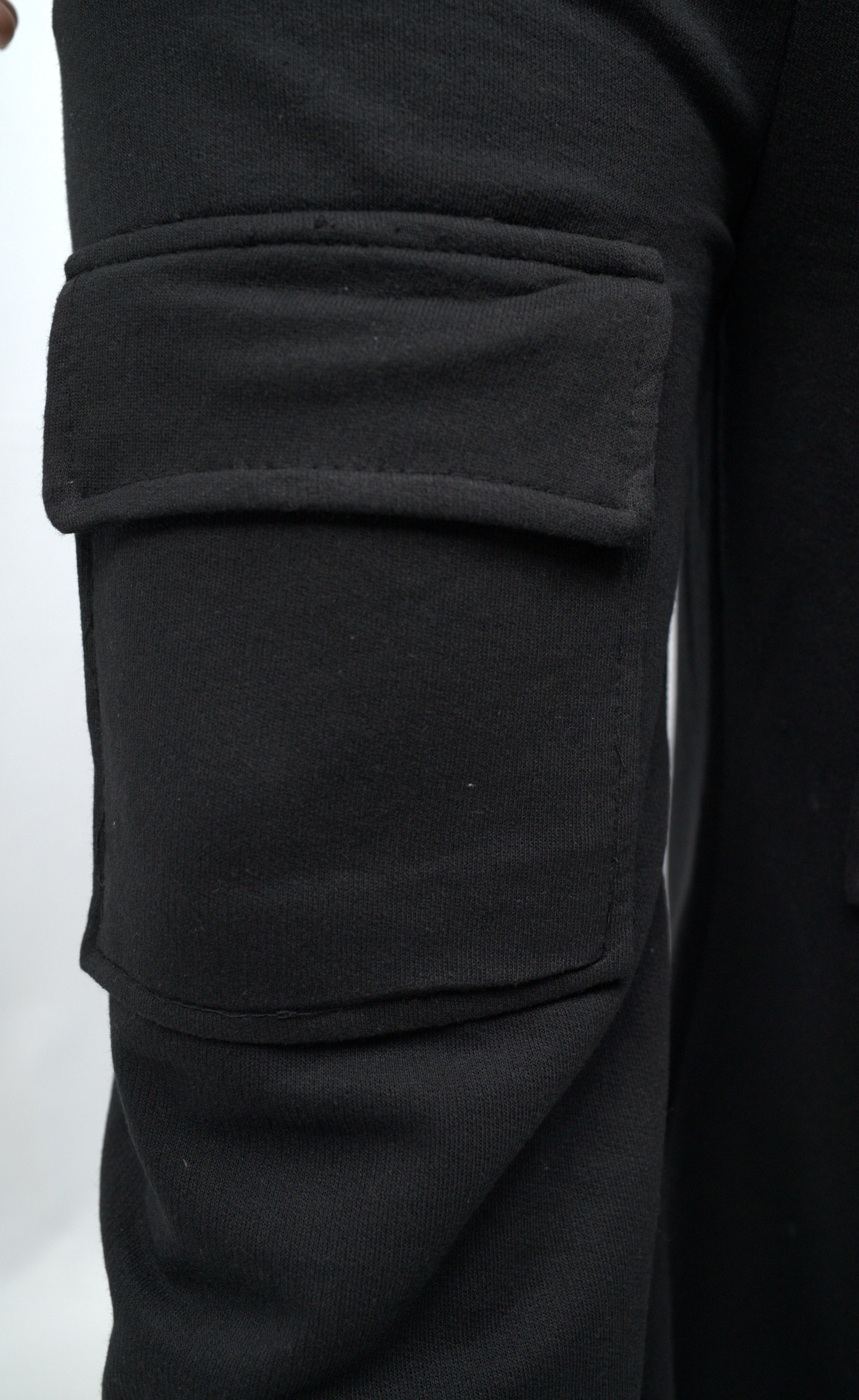 Wide Leg Cargo Front Pocket Jogger Pant | Black