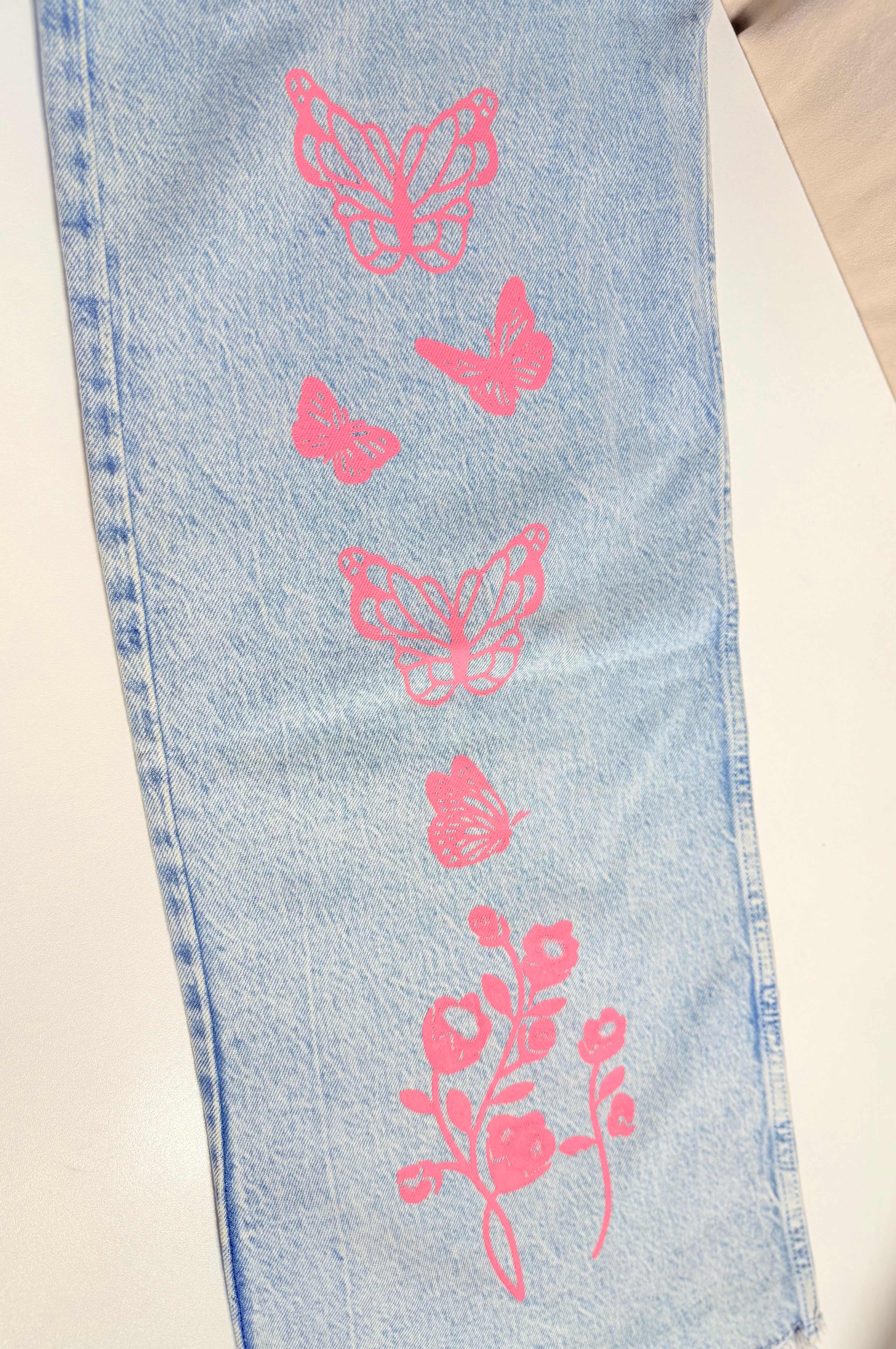 ZARA Wide-Leg Frayed Hem Jeans - Butterfly Print - Light Blue