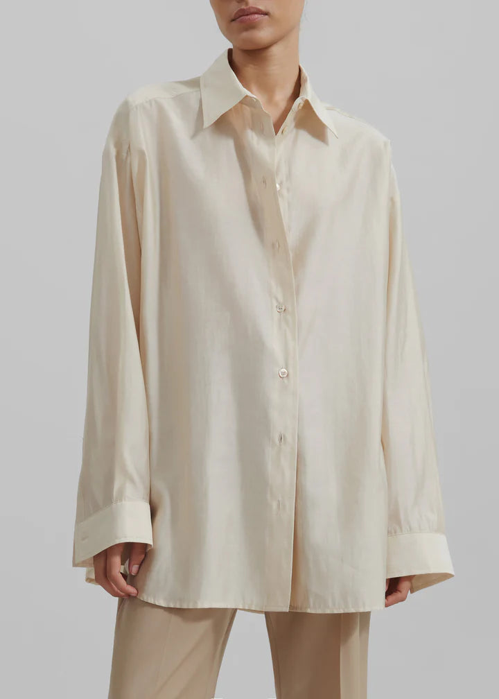 D600 Oversized Essentials Shirt – Beige