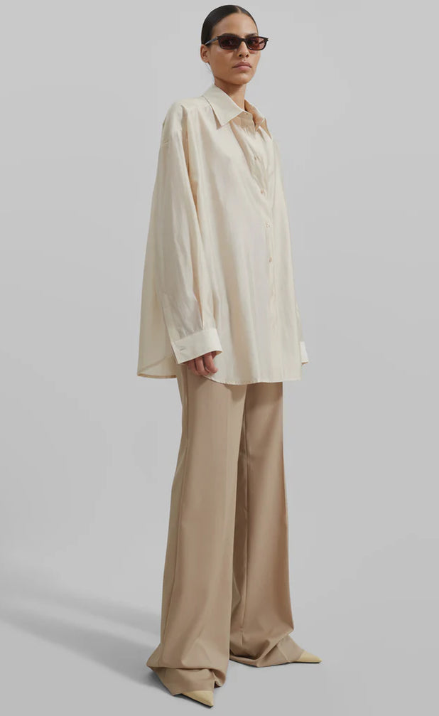 D600 Oversized Essentials Shirt – Beige