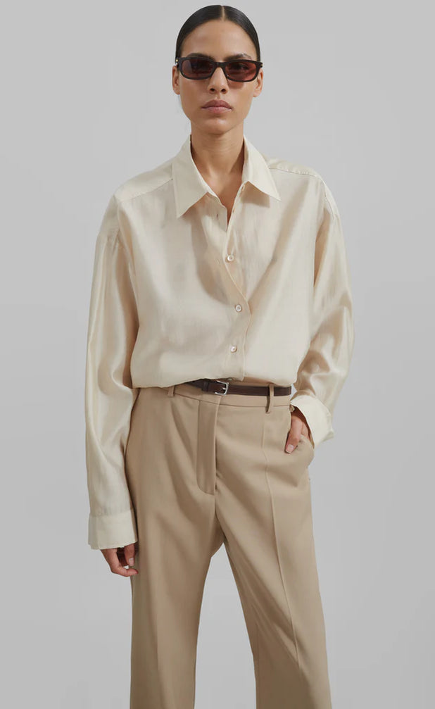 D600 Oversized Essentials Shirt – Beige