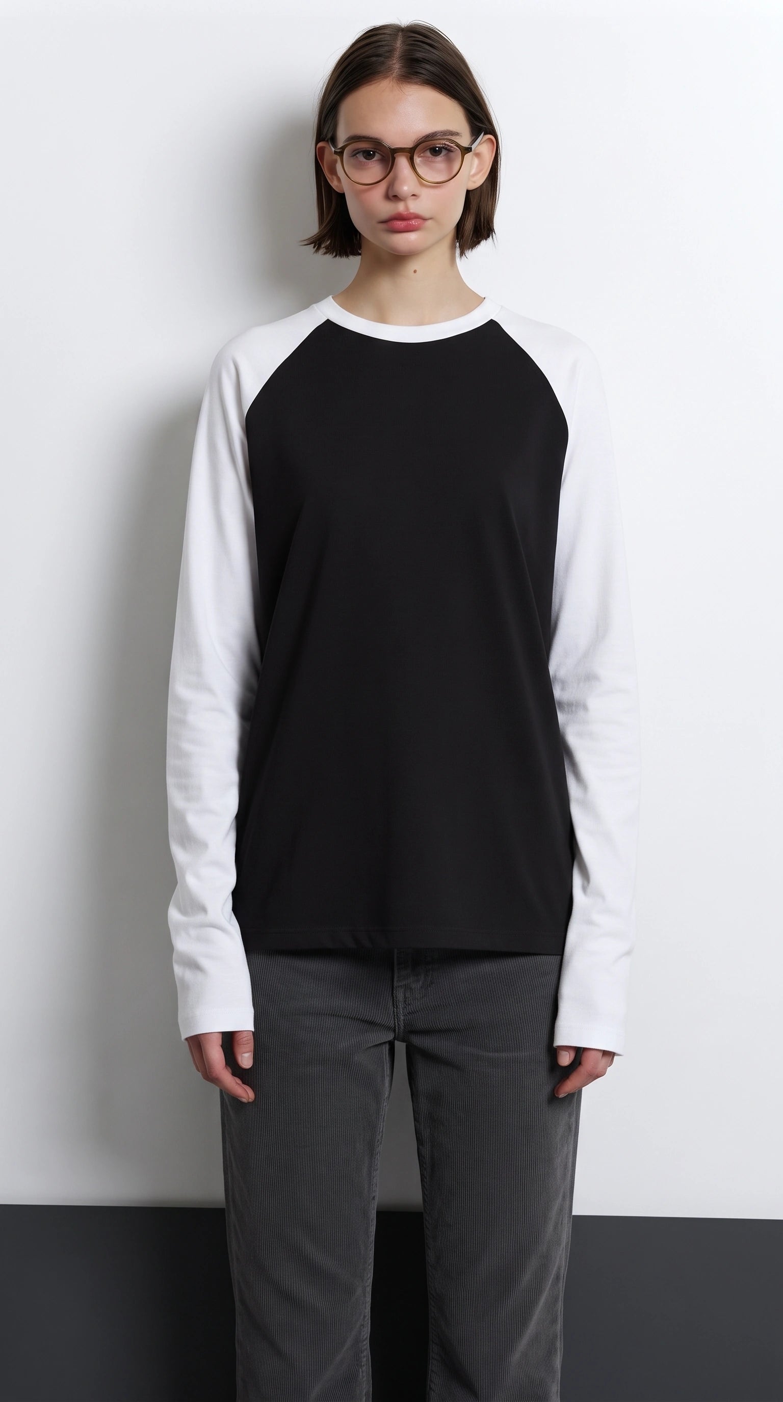 Contrast Raglan Sleeve Top | Black/White