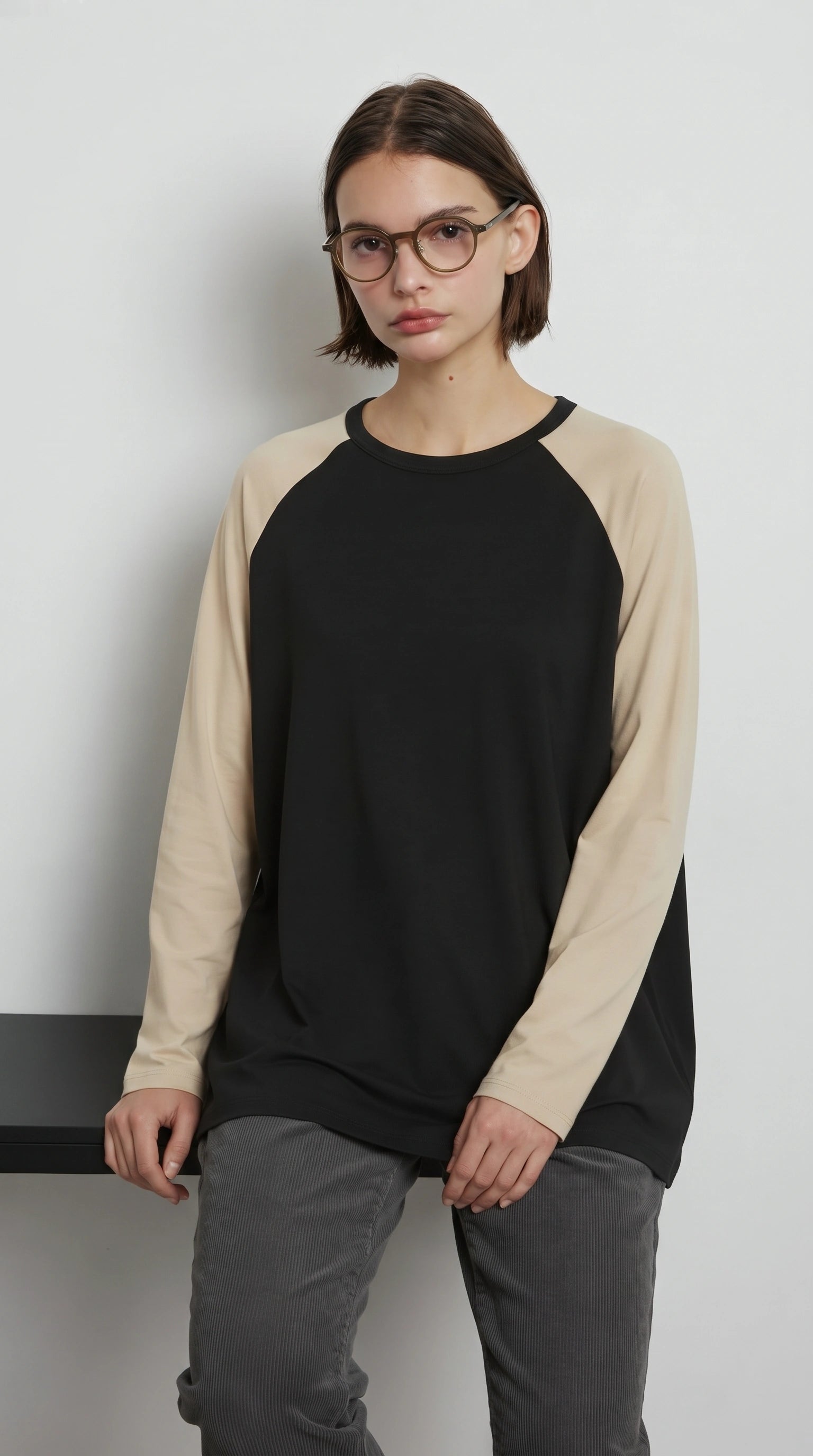 Contrast Raglan Sleeve Top | Black/Beige
