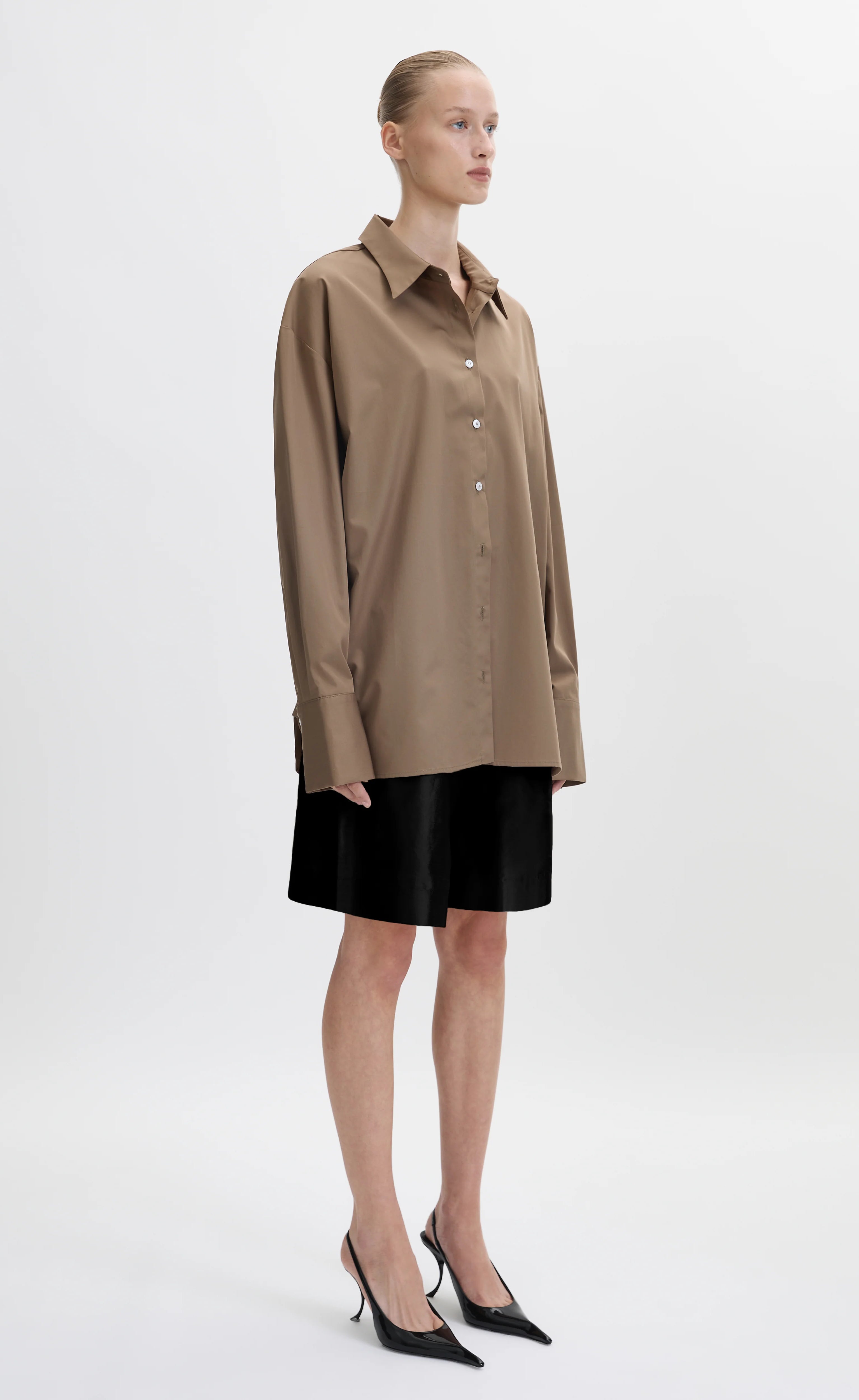 D600 Oversized Essentials Shirt – Mocha Brown