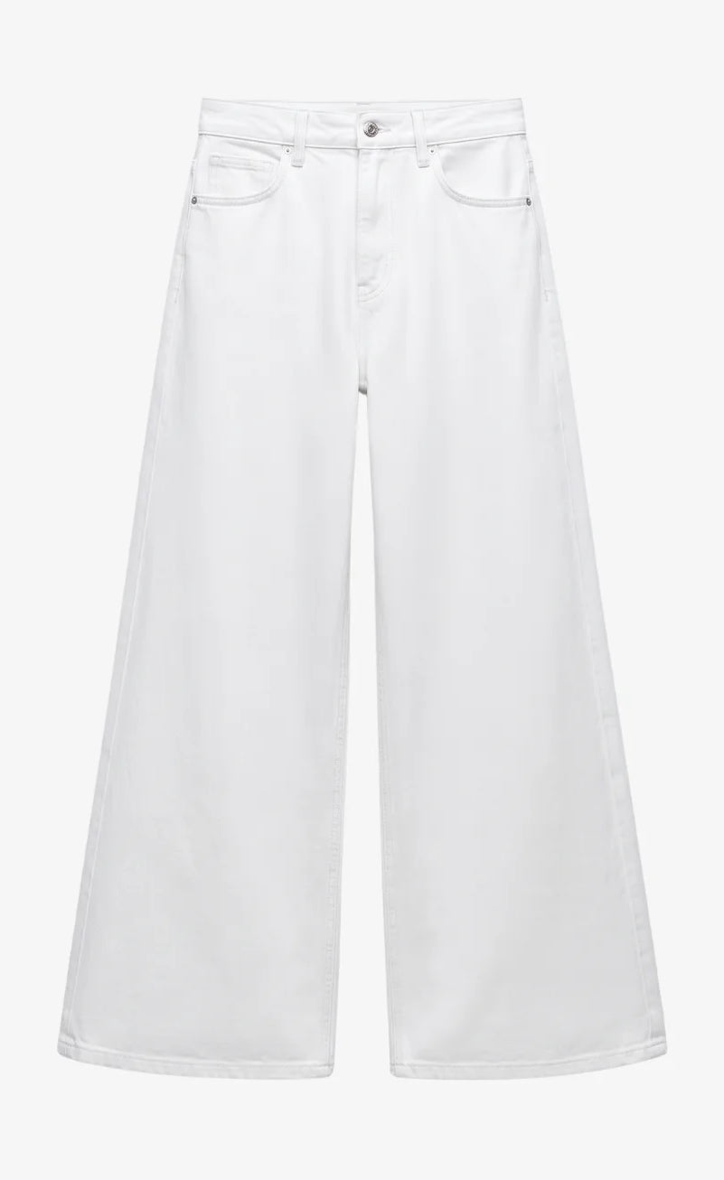 HM White High-Waisted Wide-Leg Jeans