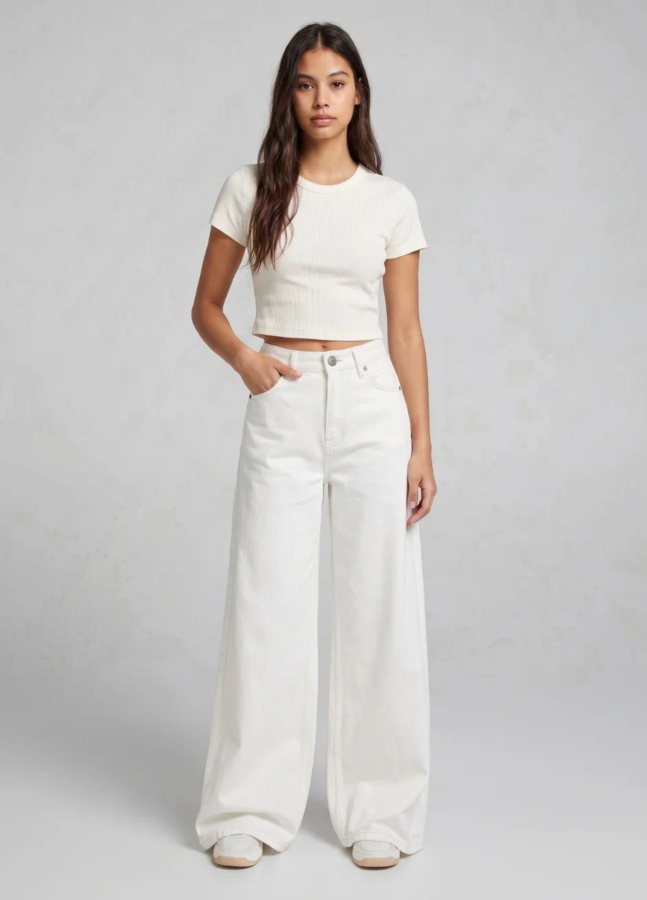 HM White High-Waisted Wide-Leg Jeans