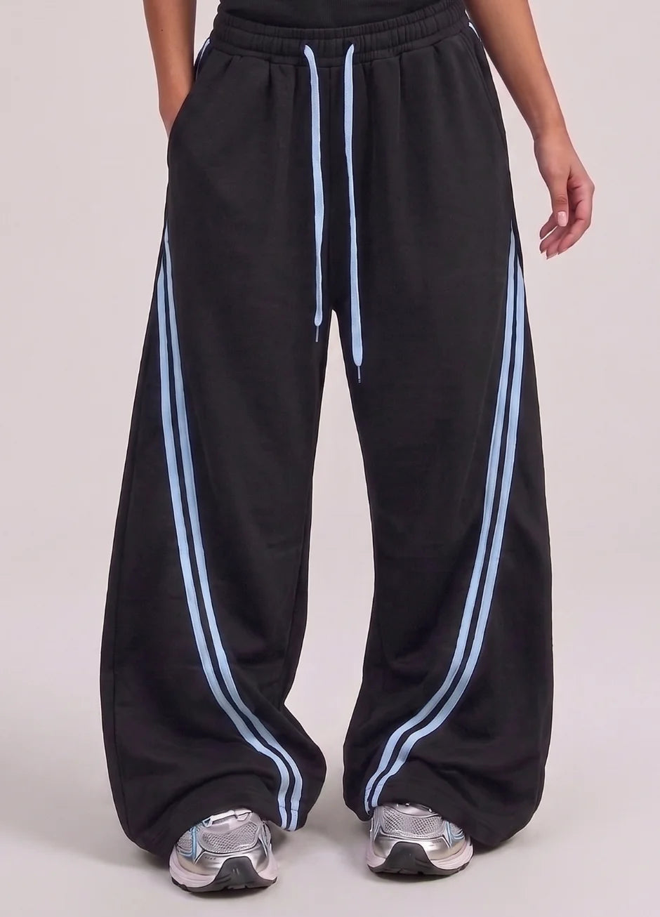 WIDE LEG CROSS STRIPE TROUSER