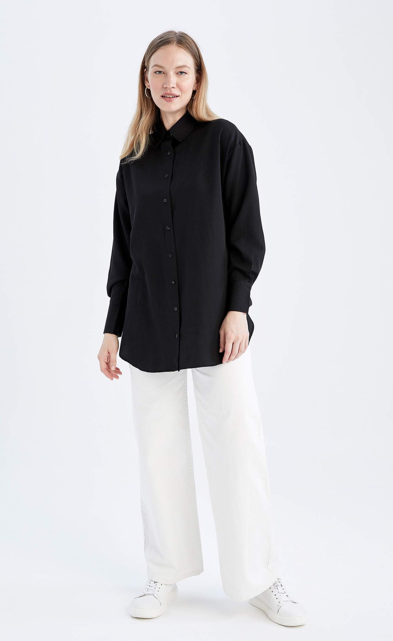 D600 Oversized Essentials Shirt – Black