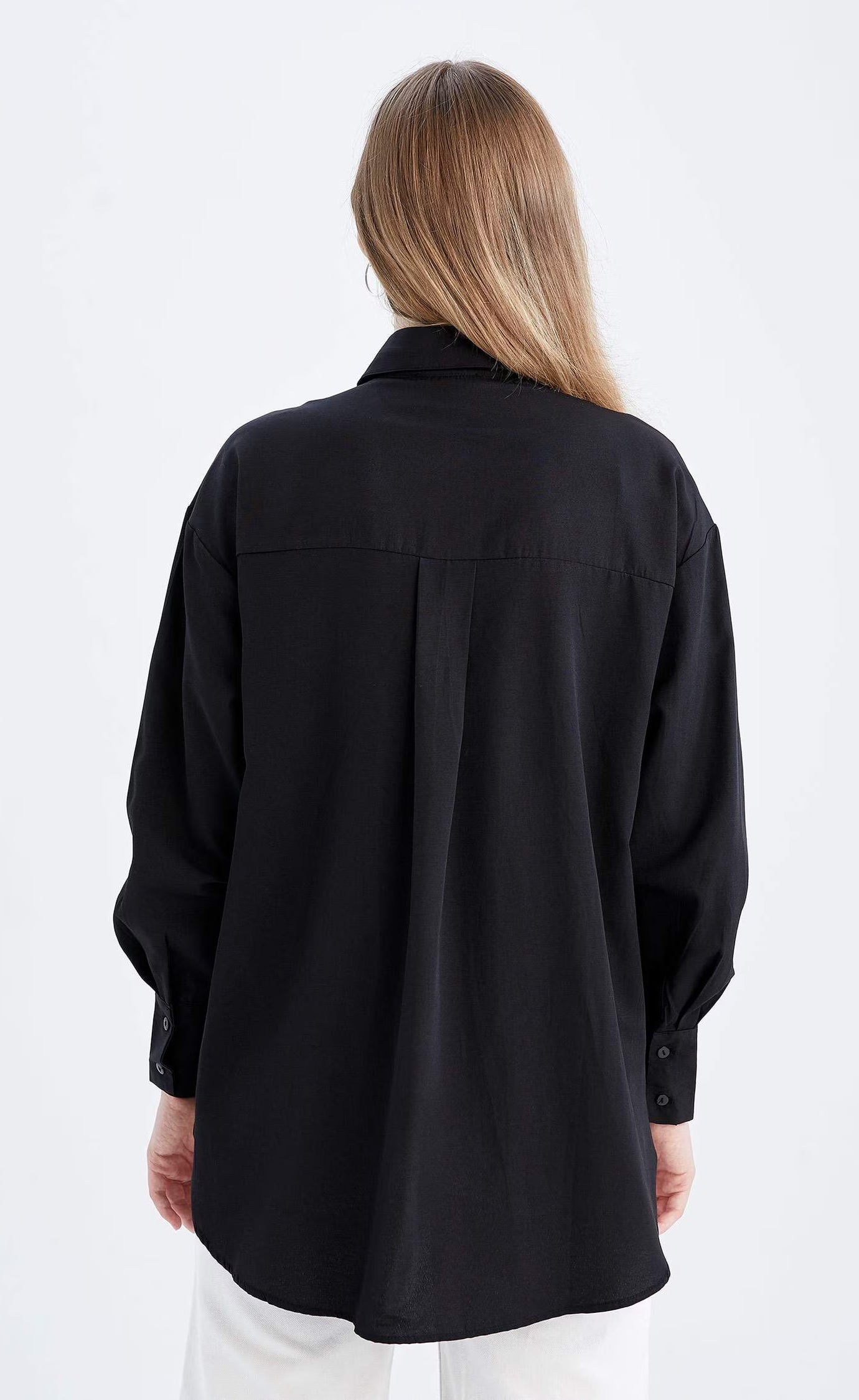 D600 Oversized Essentials Shirt – Black