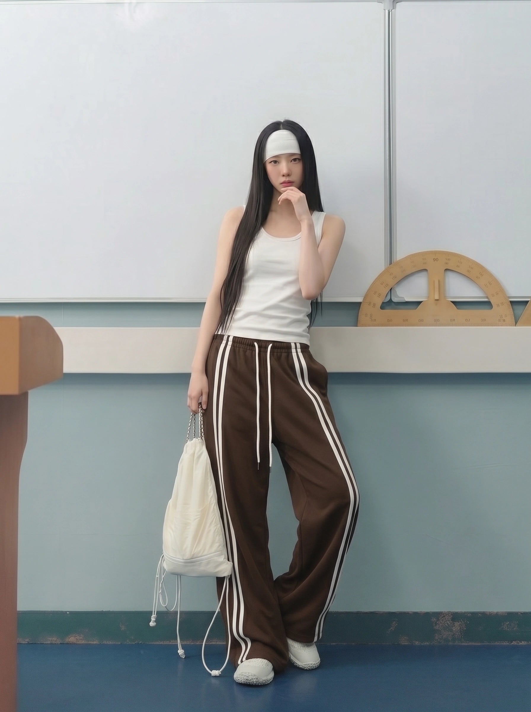 D600 Front Stripe Wide Leg Trousers | Brown