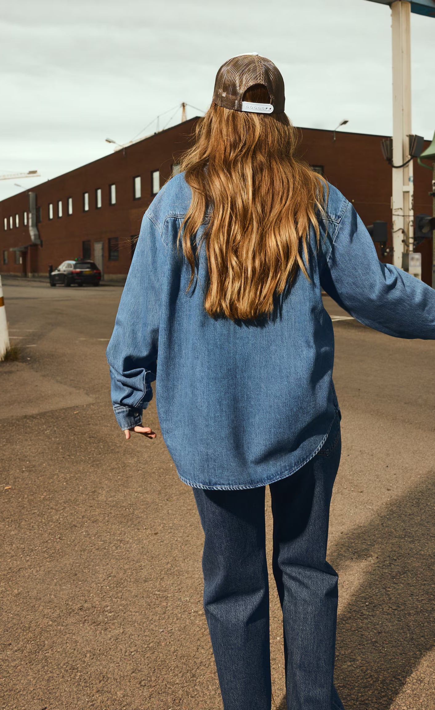 D600 Oversized Essentials Denim Shirt – Denim Blue