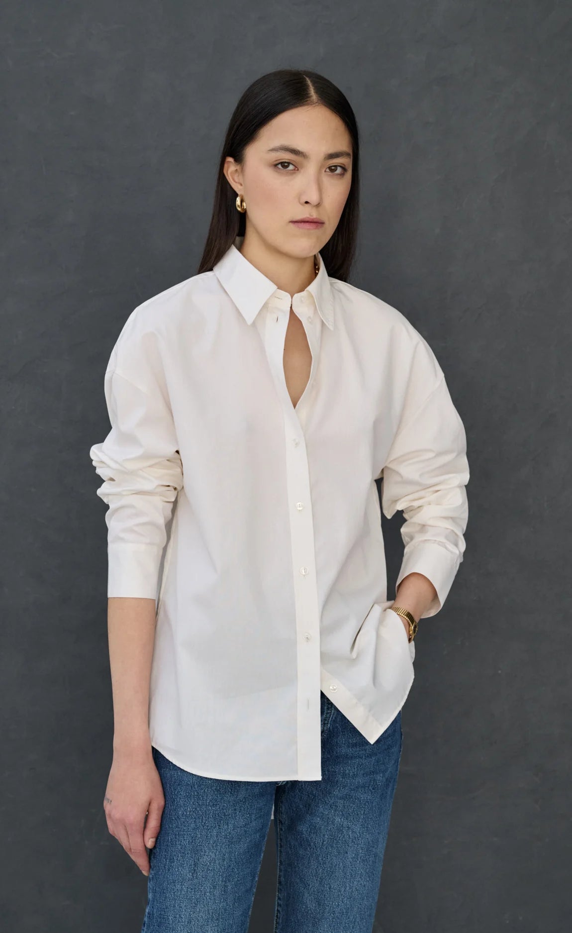 D600 Oversized Essentials Shirt – Off White