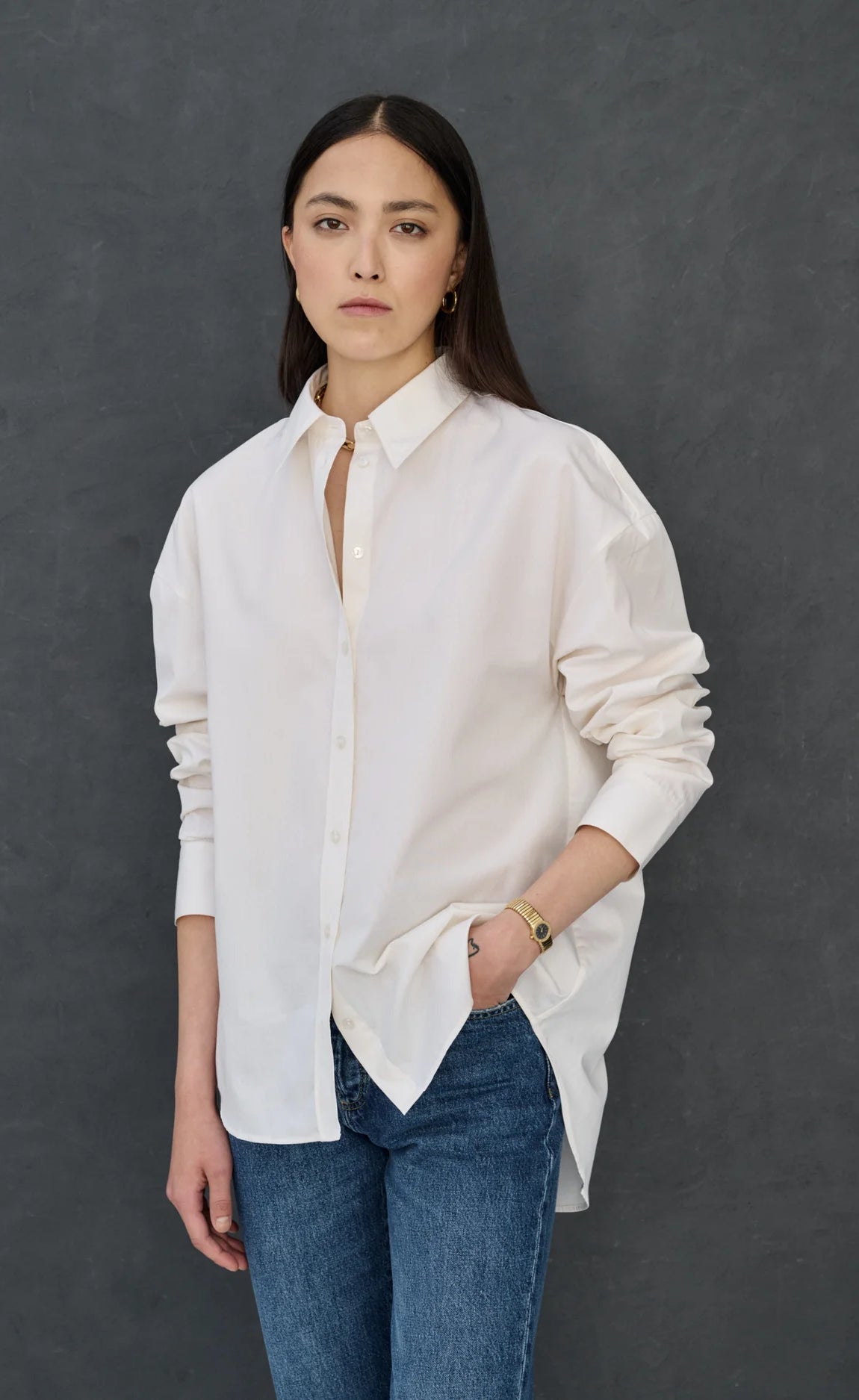 D600 Oversized Essentials Shirt – Off White