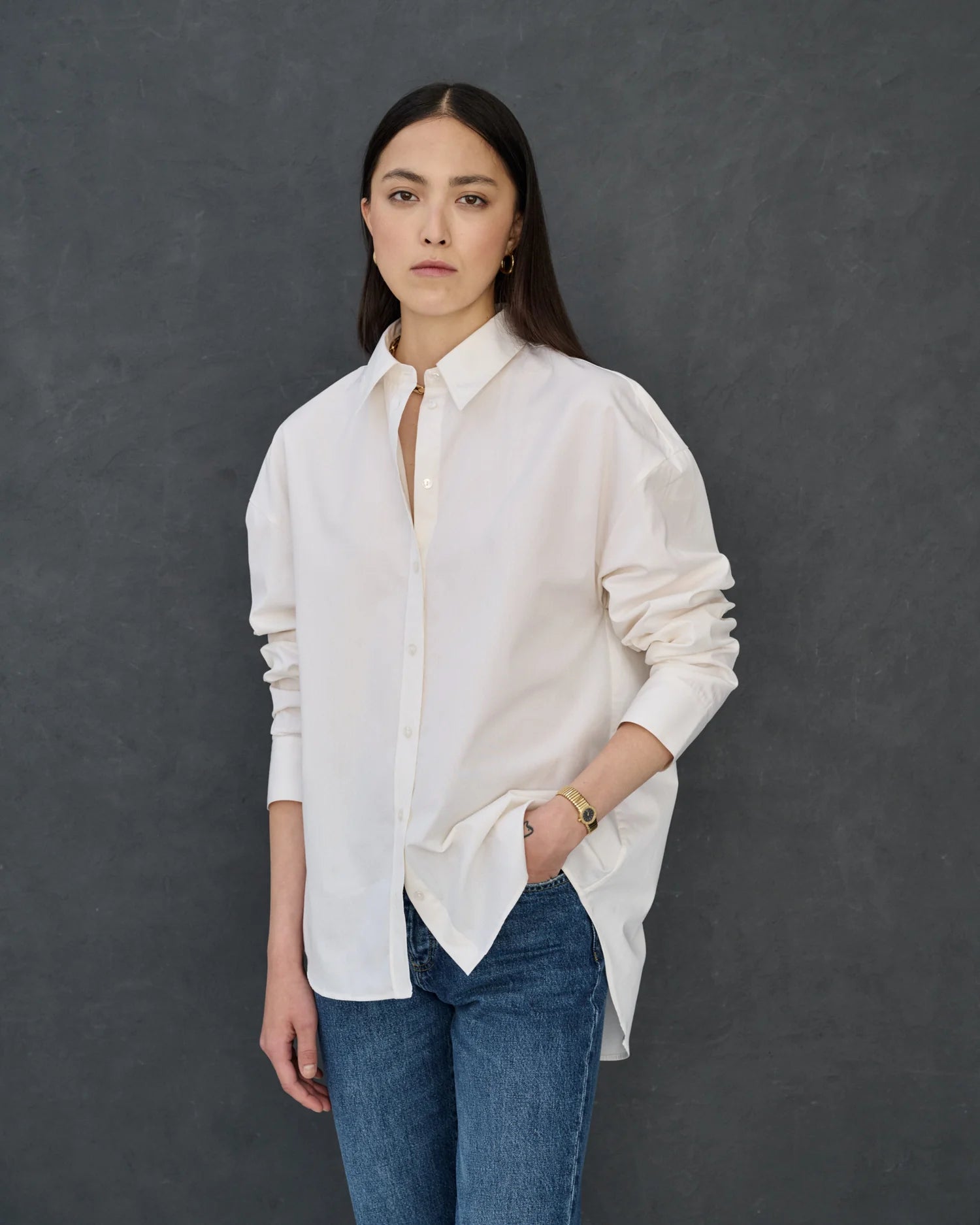 D600 Oversized Essentials Shirt – Off White