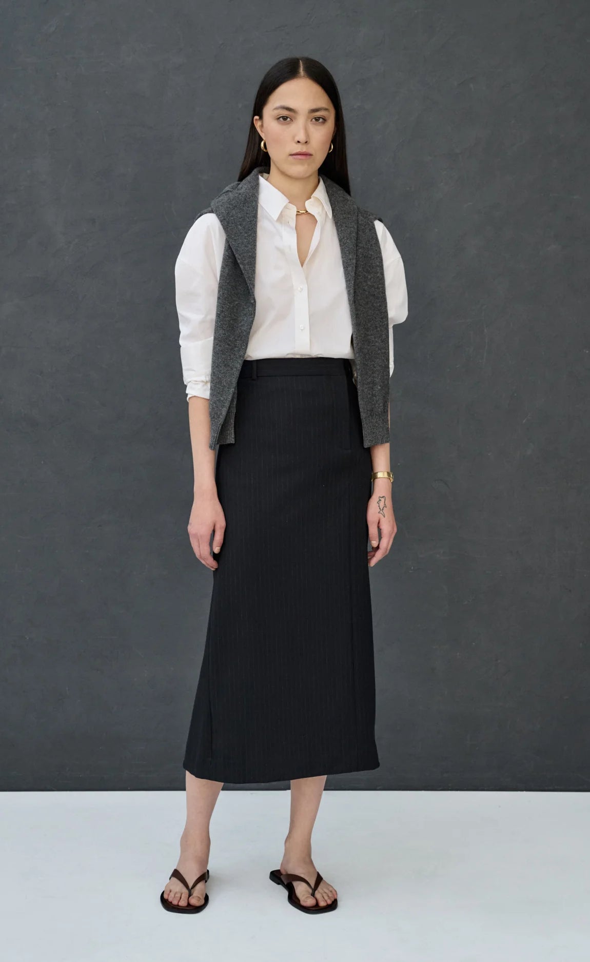 D600 Oversized Essentials Shirt – Off White