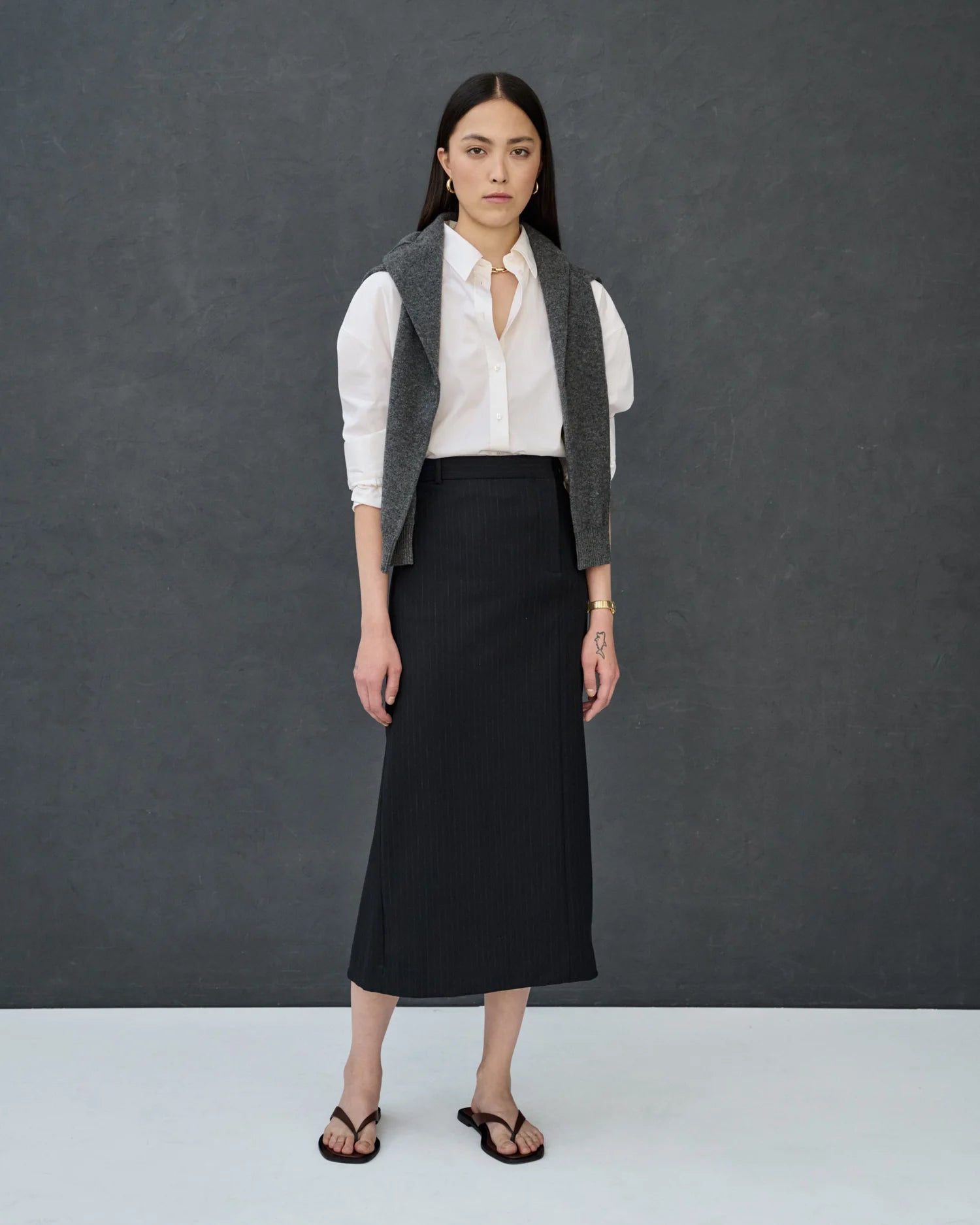 D600 Oversized Essentials Shirt – Off White