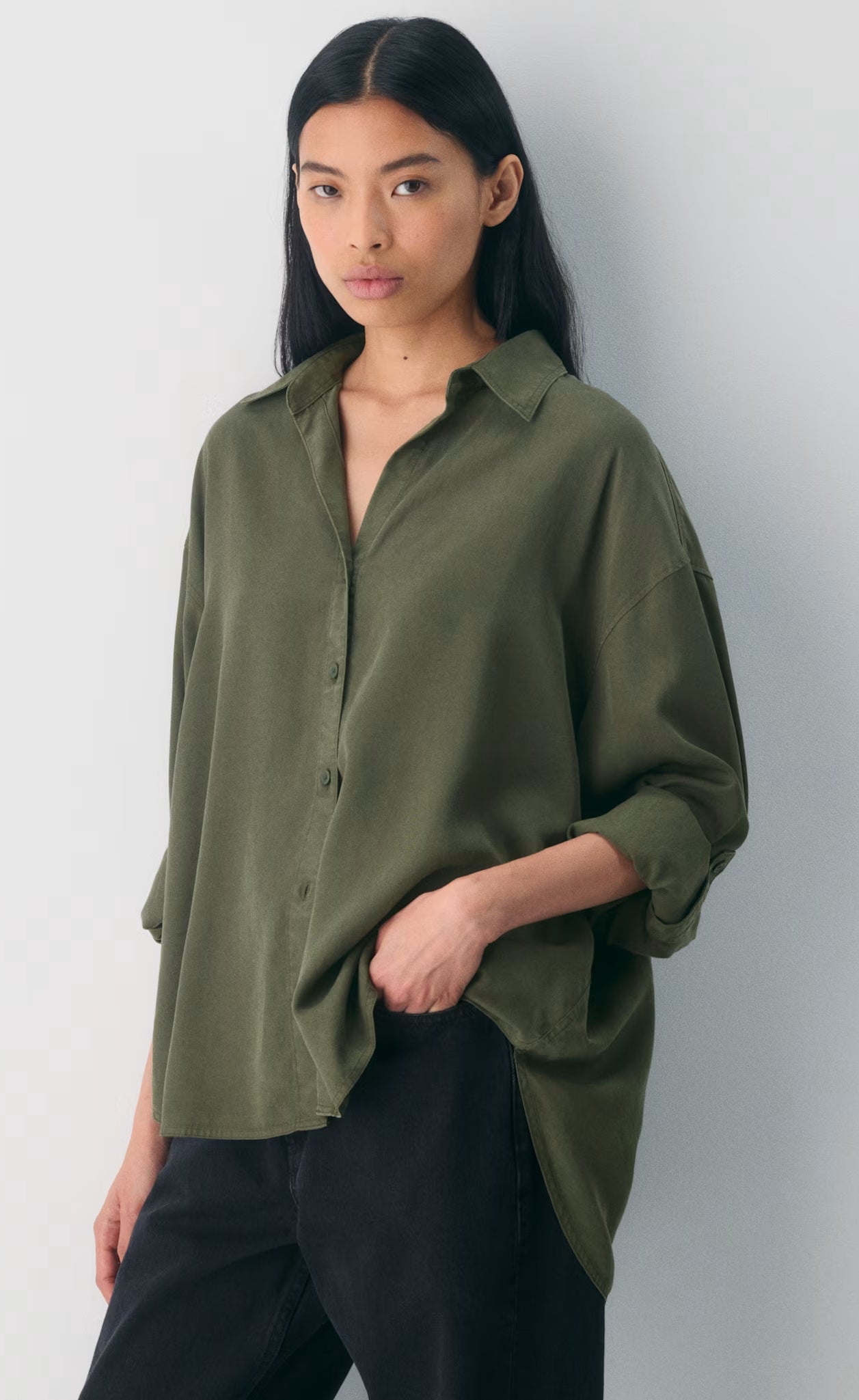 D600 Oversized Essentials Shirt – Olive Green