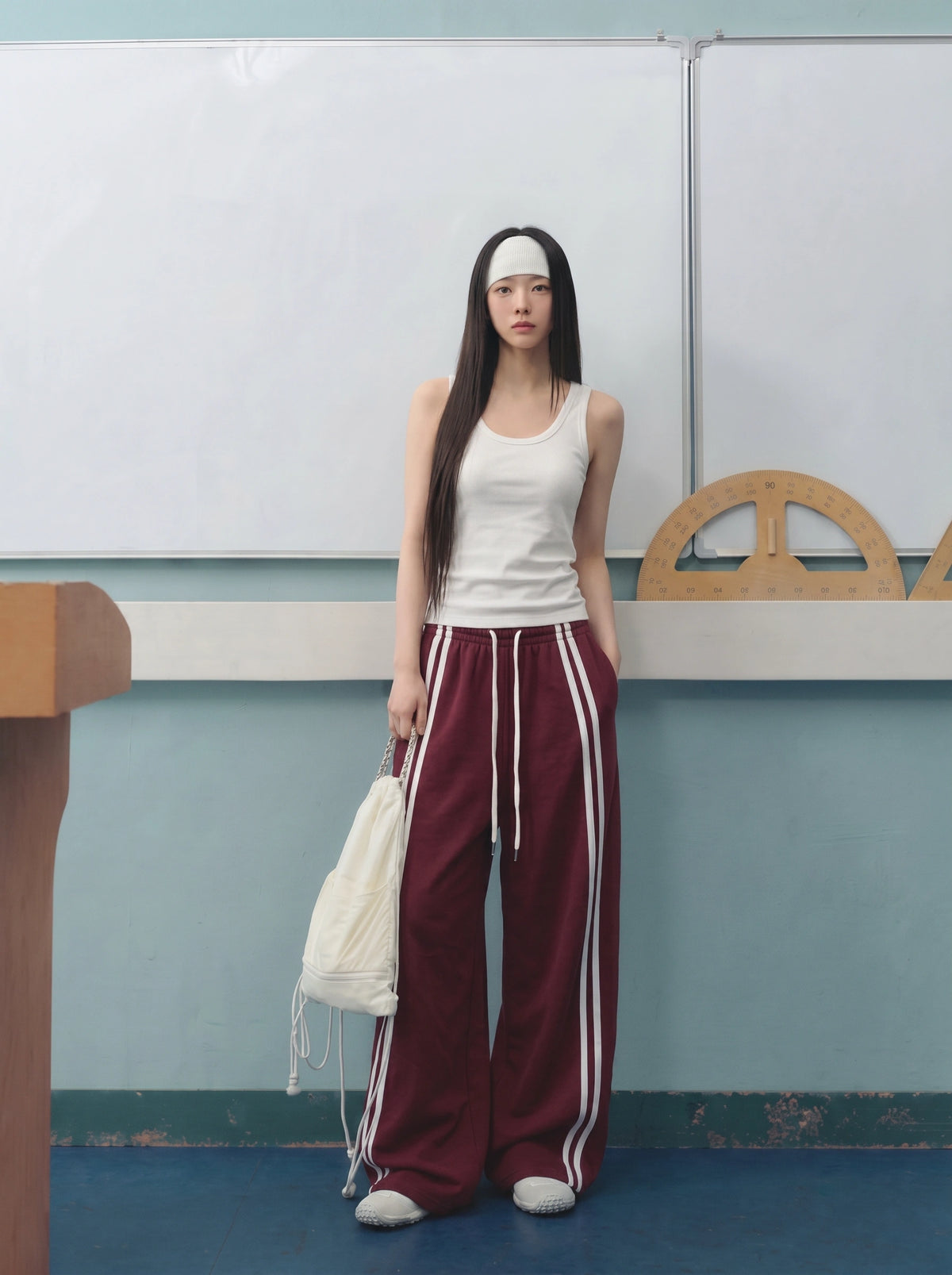 D600 Front Stripe Wide Leg Trousers | Maroon