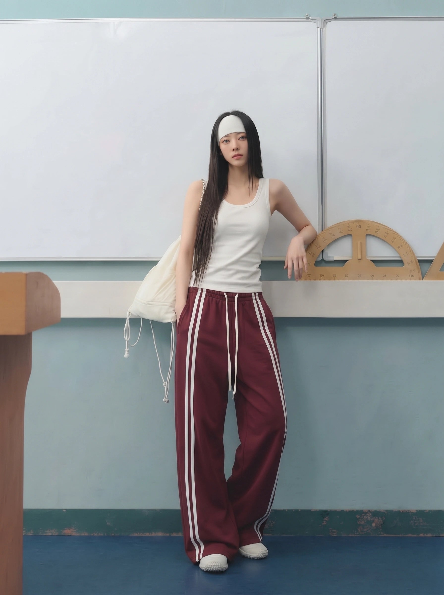 D600 Front Stripe Wide Leg Trousers | Maroon