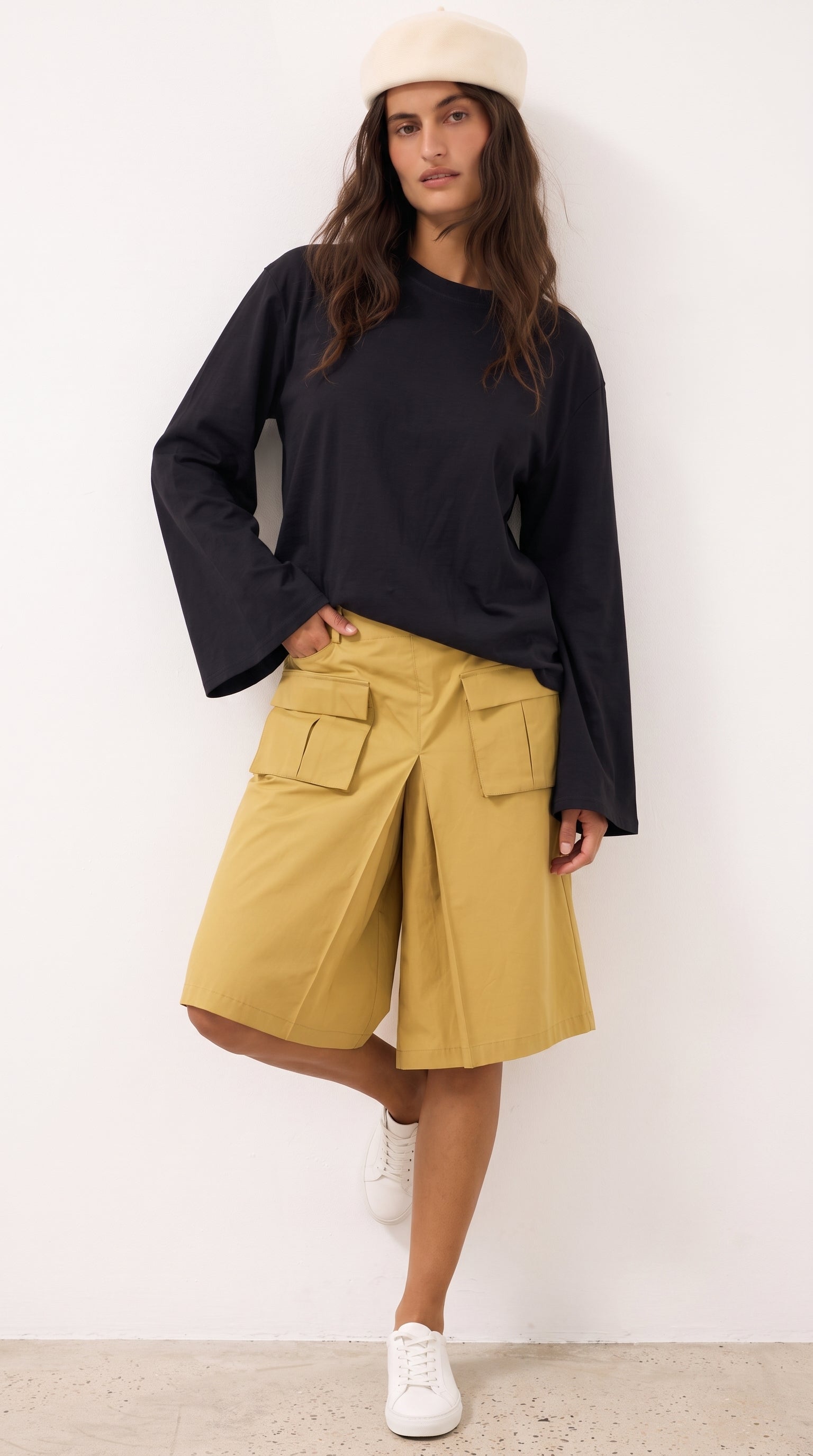Oversized Long & Wide Sleeve Tee | Black