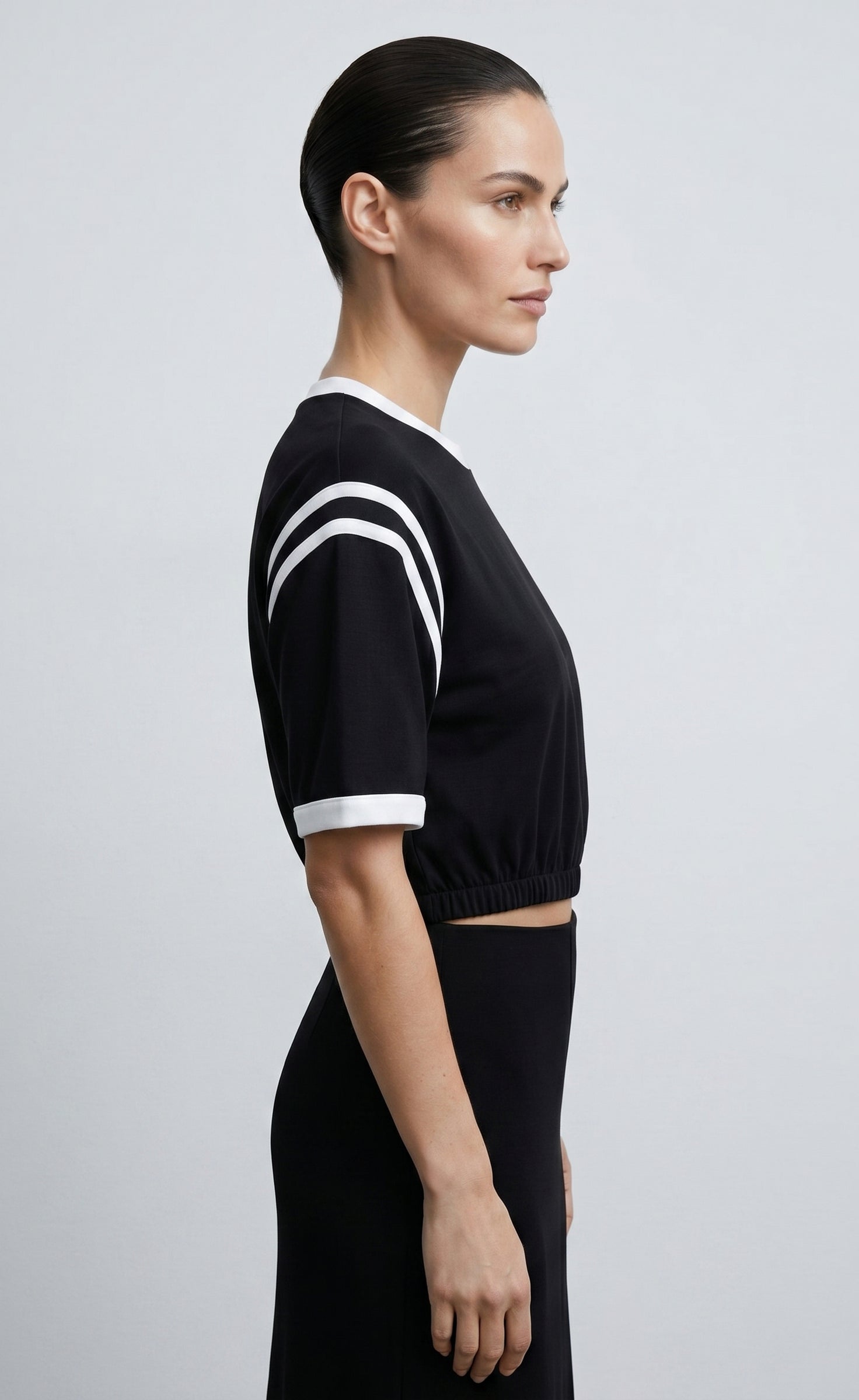Contrast Stripe Cropped Tee | Black