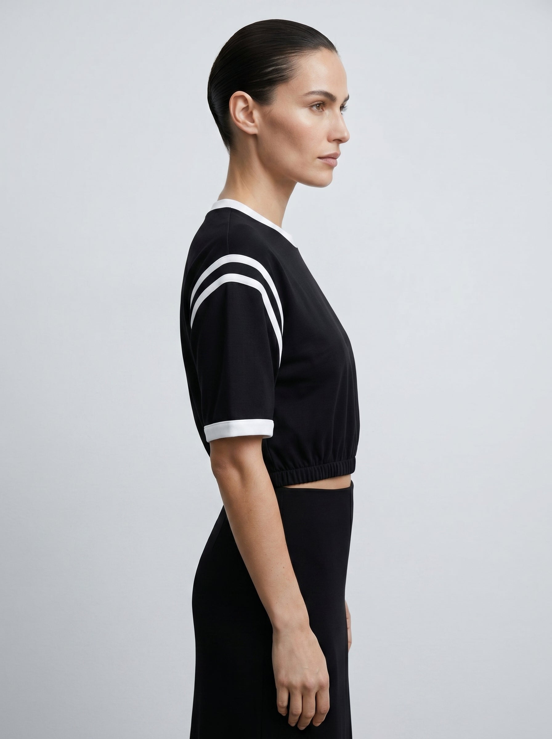 Contrast Stripe Cropped Tee | Black