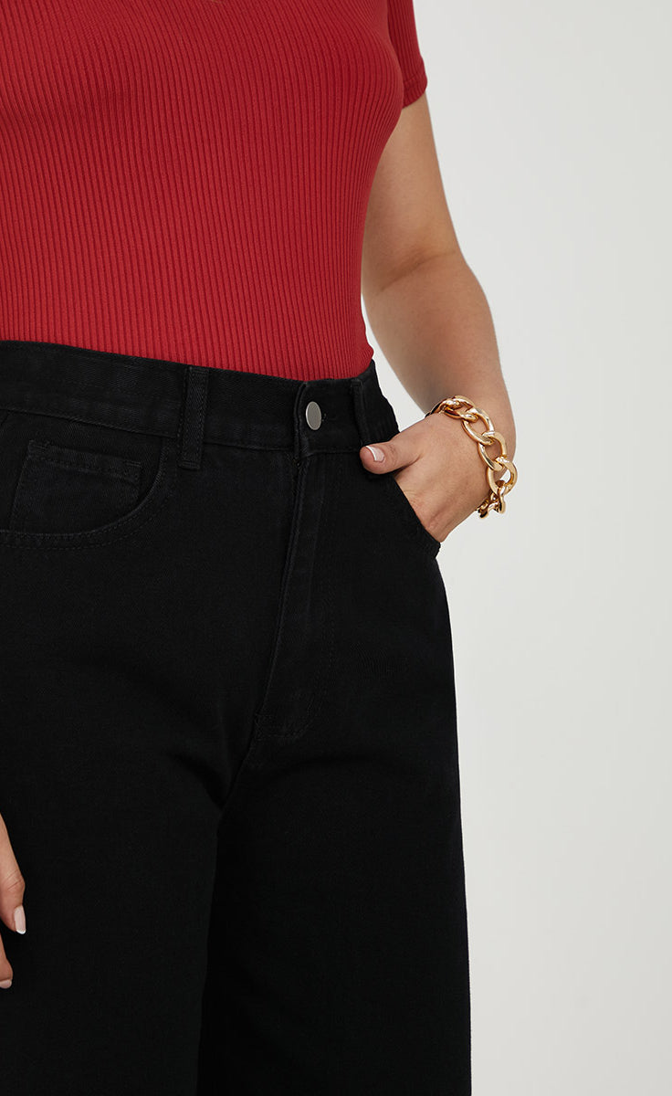 High Rise Frayed Hem Wide Leg Jeans